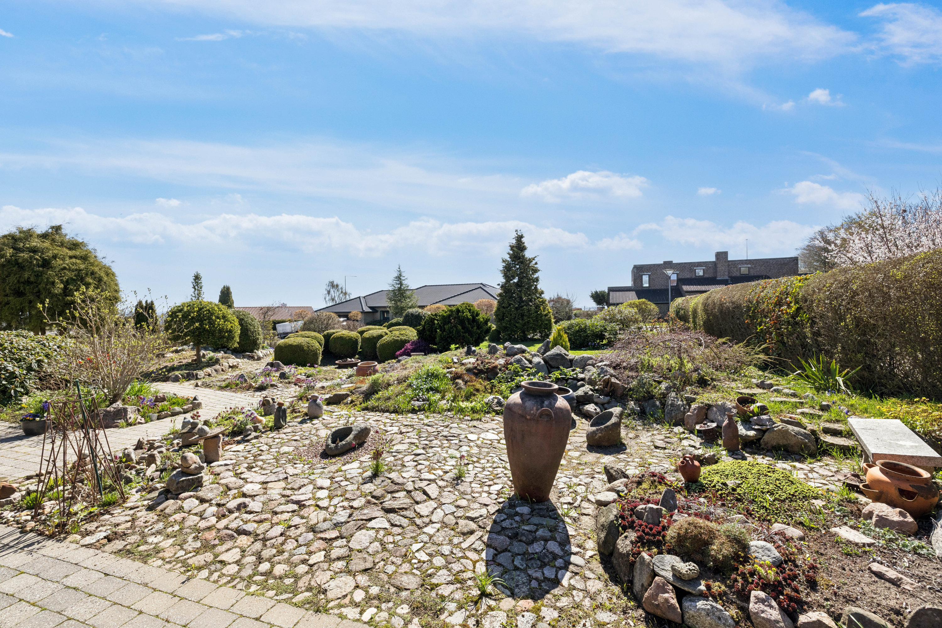 Fremhævet have billede i fuldskærmstilstand. Billede af Rosenhøjvej 22, Ugelbølle, 8410 Rønde