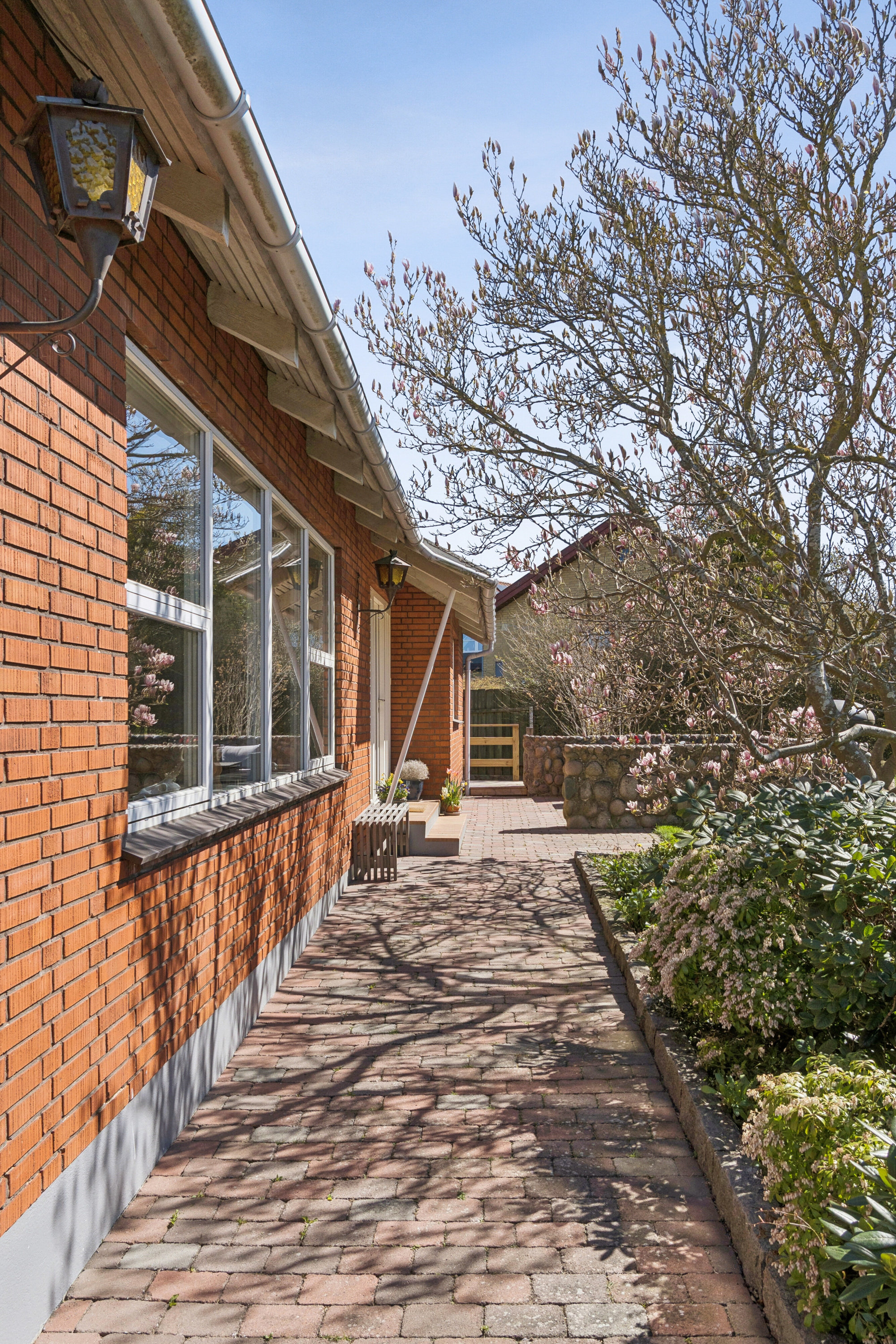 Fremhævet udendørs billede i fuldskærmstilstand. Billede af Buen 14, Tejn, 3770 Allinge