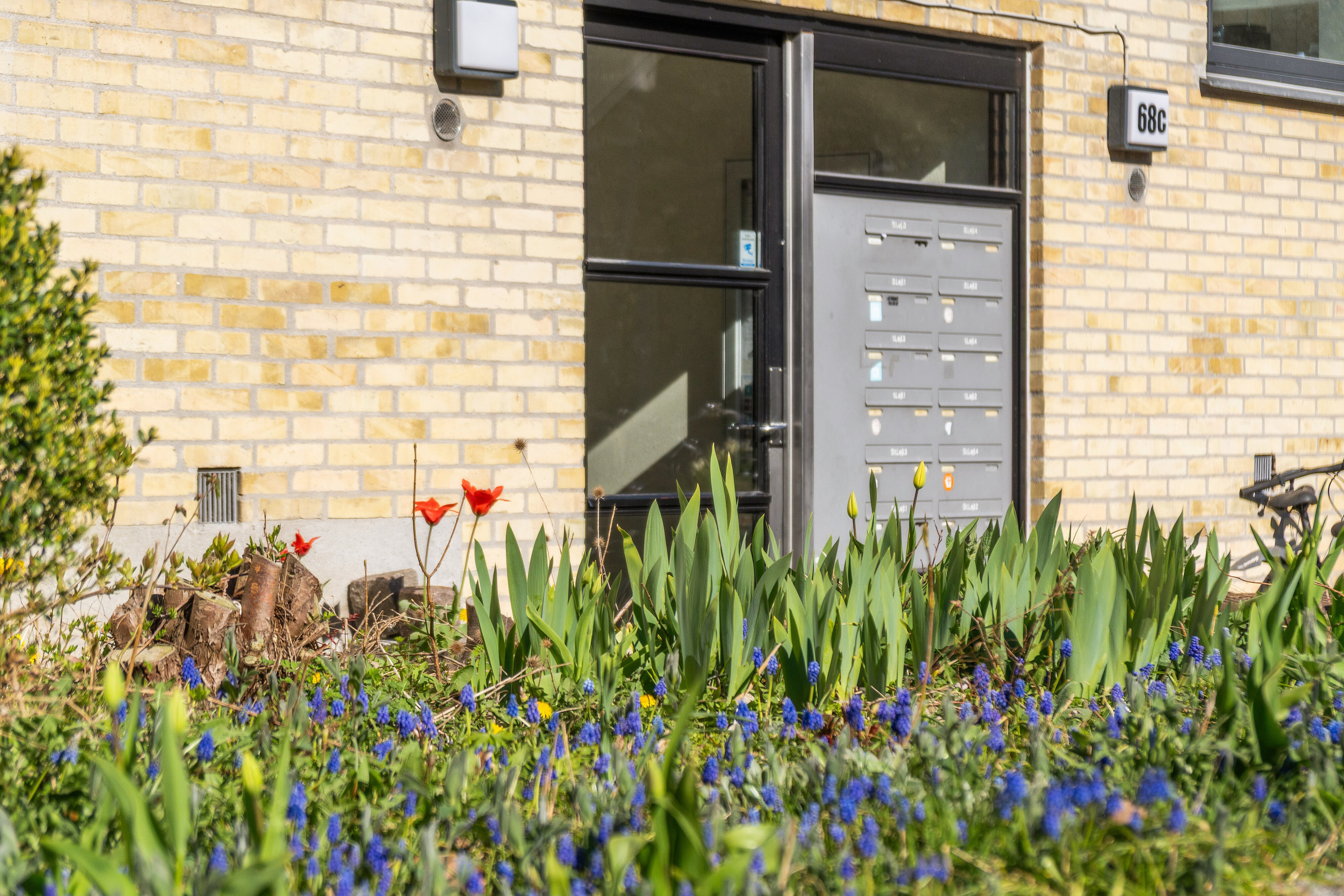 Fremhævet udendørs billede i fuldskærmstilstand. Billede af Brøndbyvestervej 68C, 2. 2., 2605 Brøndby