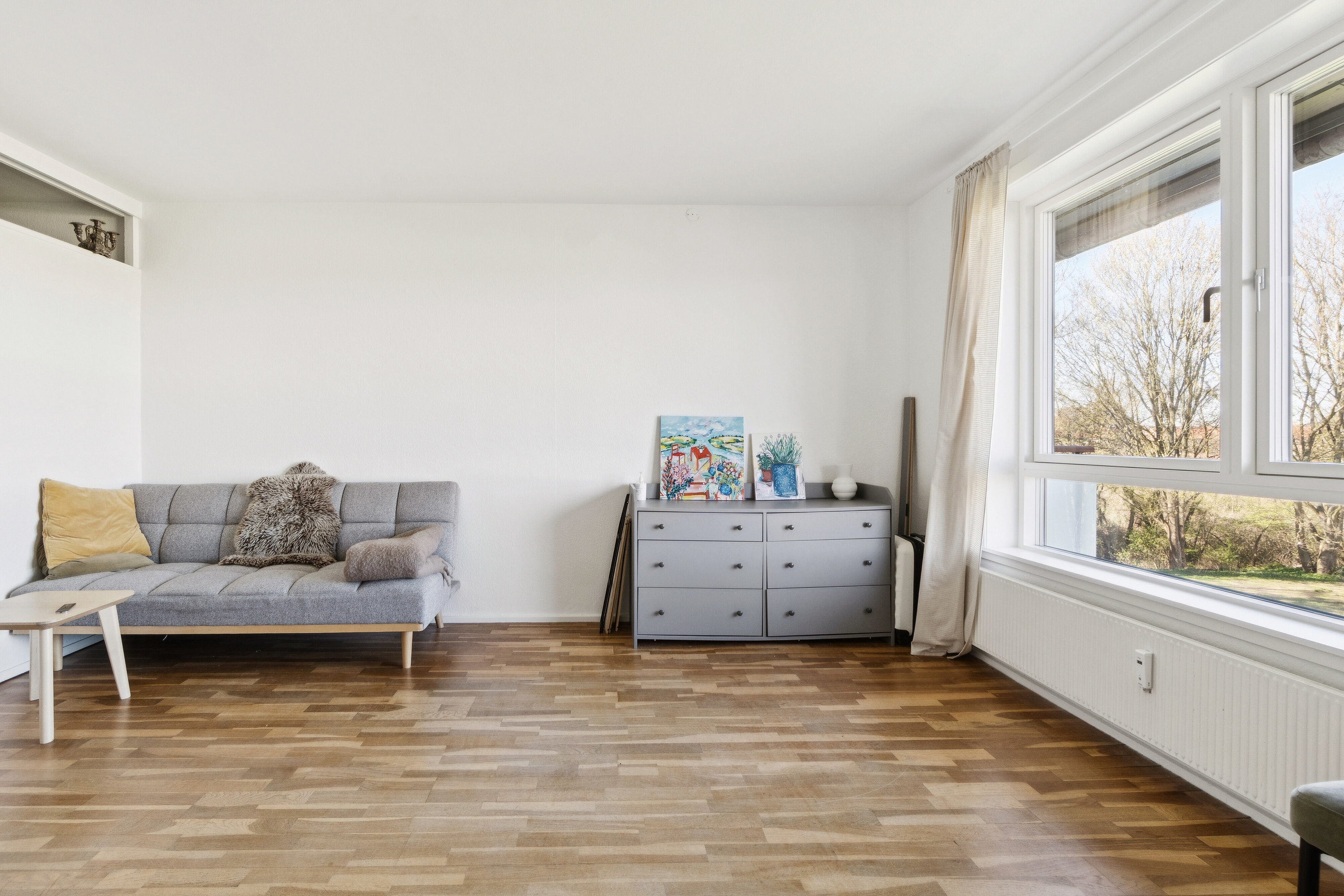 Fremhævet stue billede i fuldskærmstilstand. Billede af Brøndbyvestervej 68C, 2. 2., 2605 Brøndby