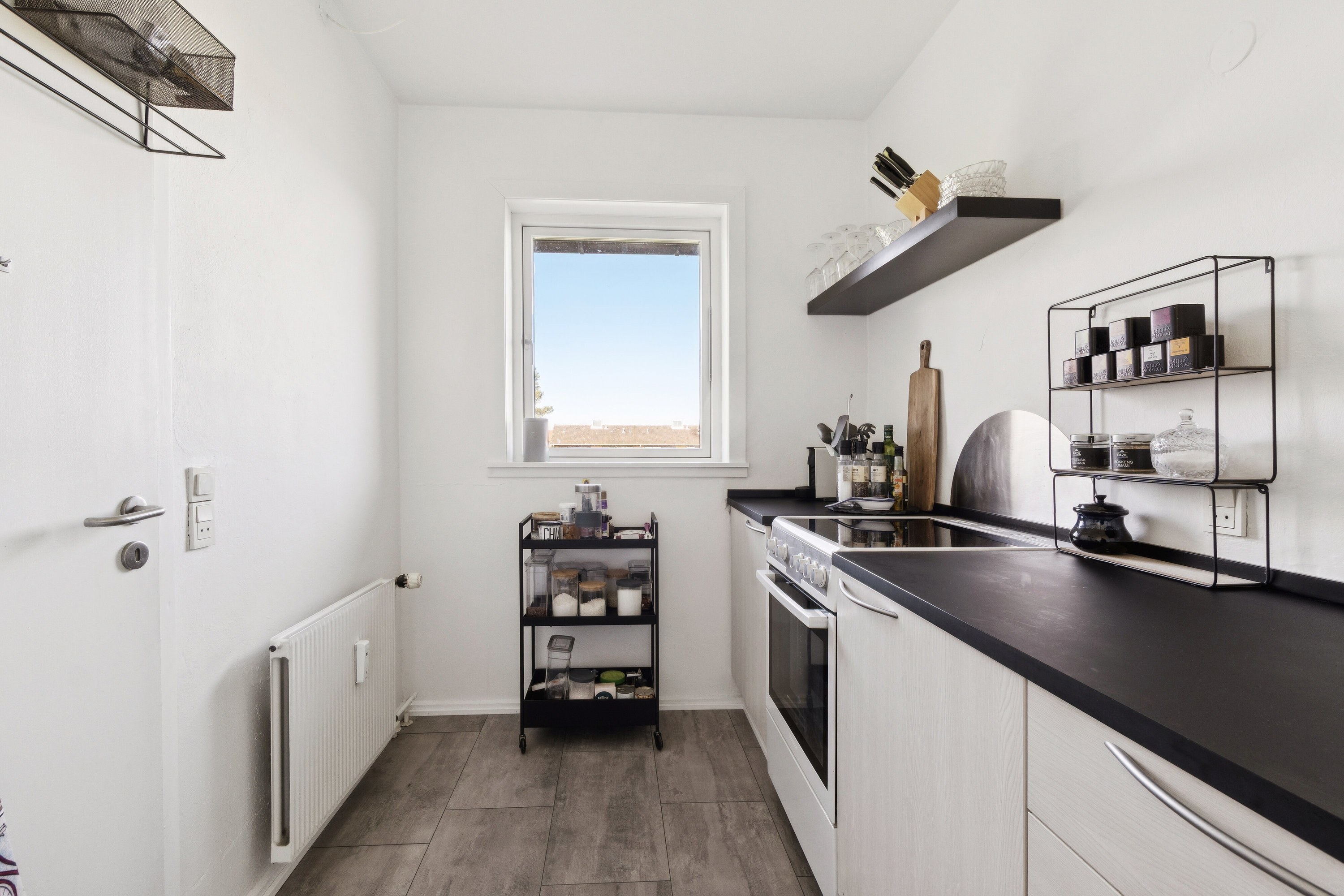 Fremhævet køkken billede i fuldskærmstilstand. Billede af Brøndbyvestervej 68C, 2. 2., 2605 Brøndby