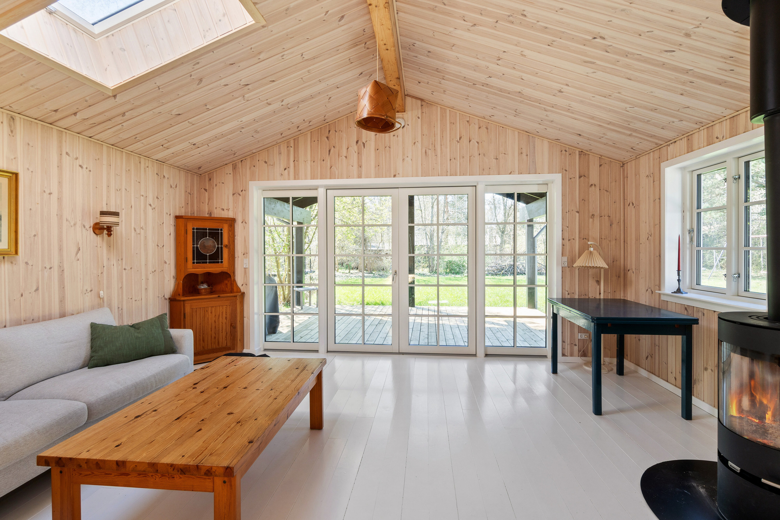 Fremhævet stue billede i fuldskærmstilstand. Billede af Lars Petersvej 44, Ellinge Lyng, 4573 Højby