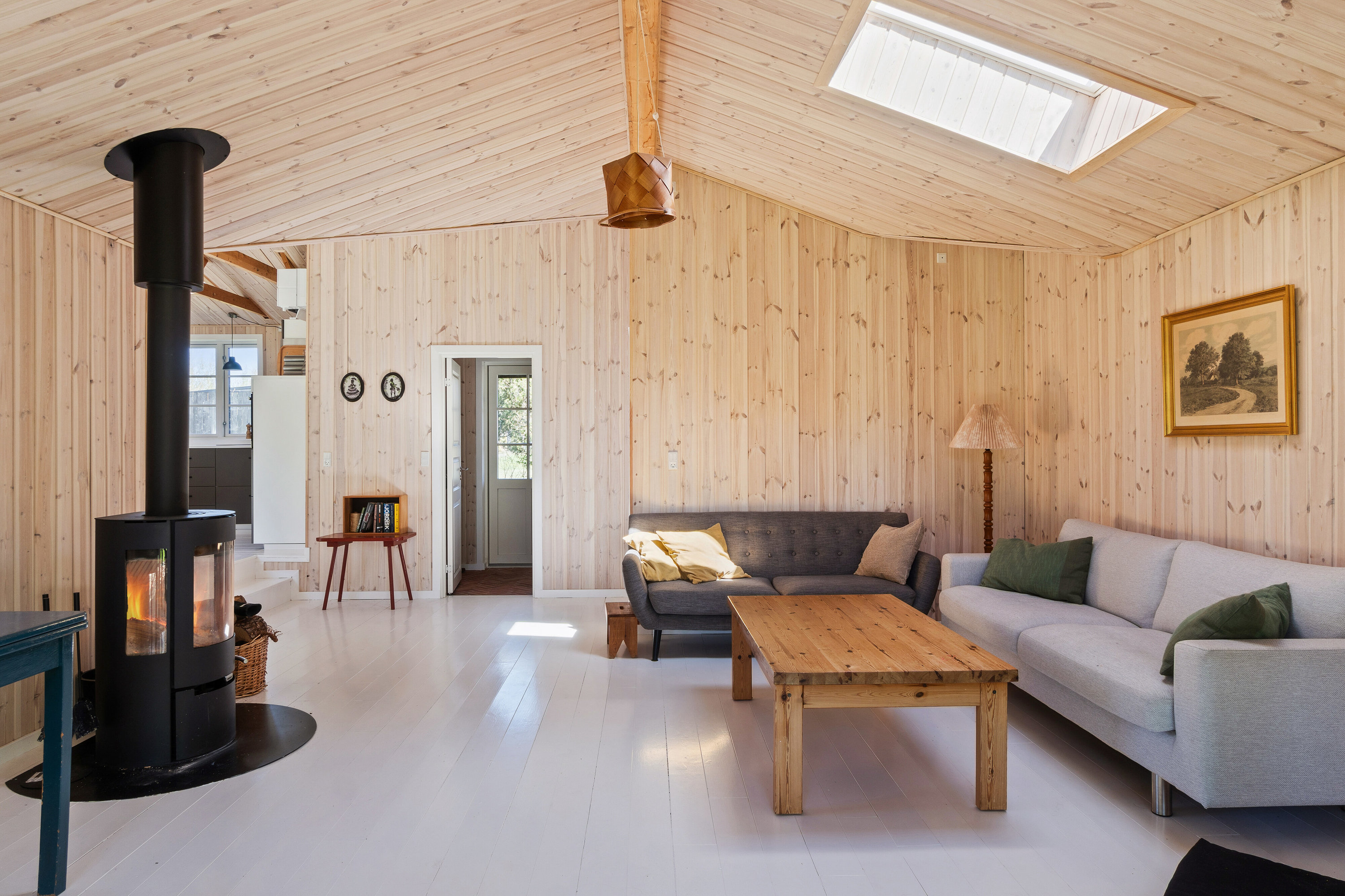 Fremhævet stue billede i fuldskærmstilstand. Billede af Lars Petersvej 44, Ellinge Lyng, 4573 Højby