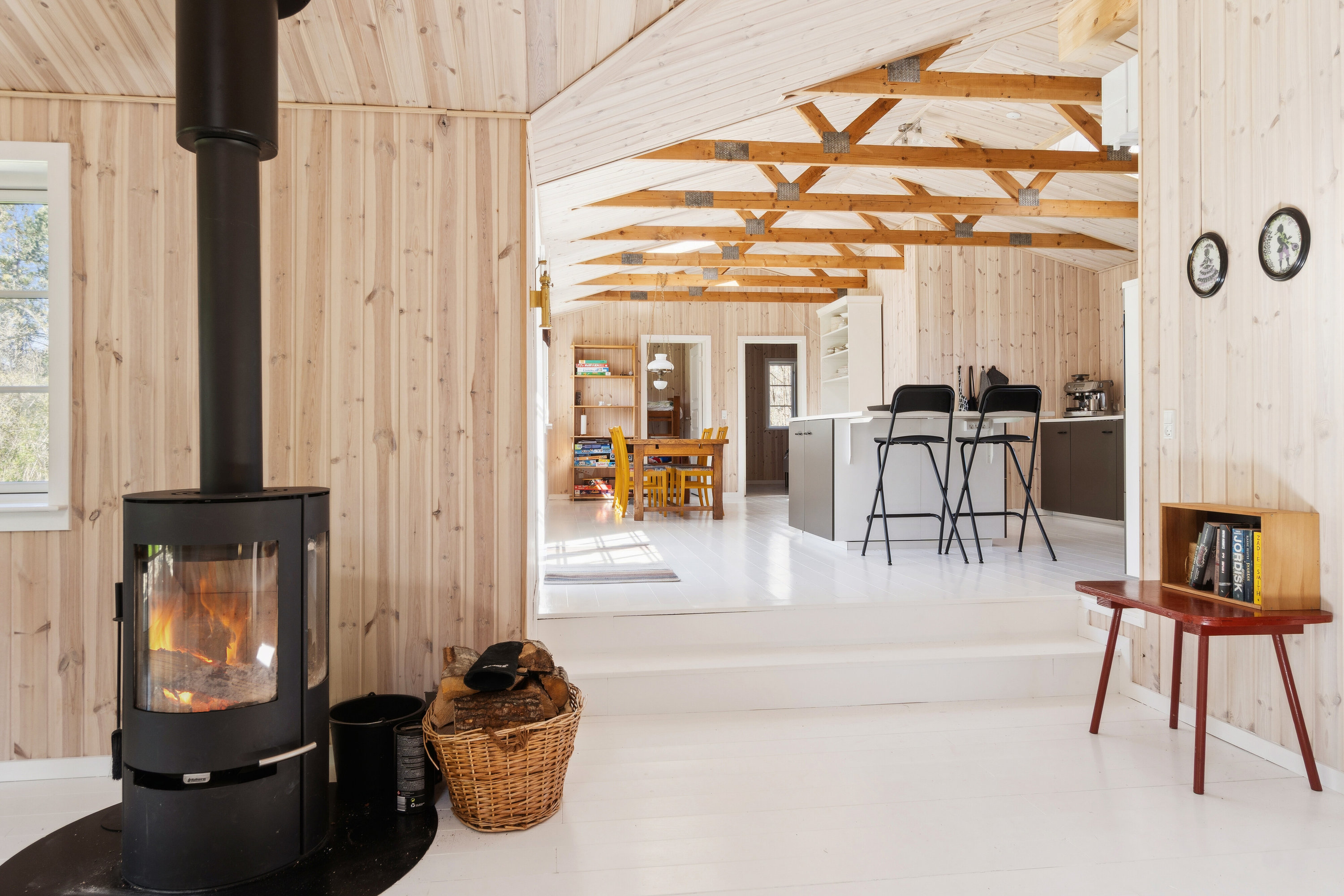 Fremhævet stue billede i fuldskærmstilstand. Billede af Lars Petersvej 44, Ellinge Lyng, 4573 Højby