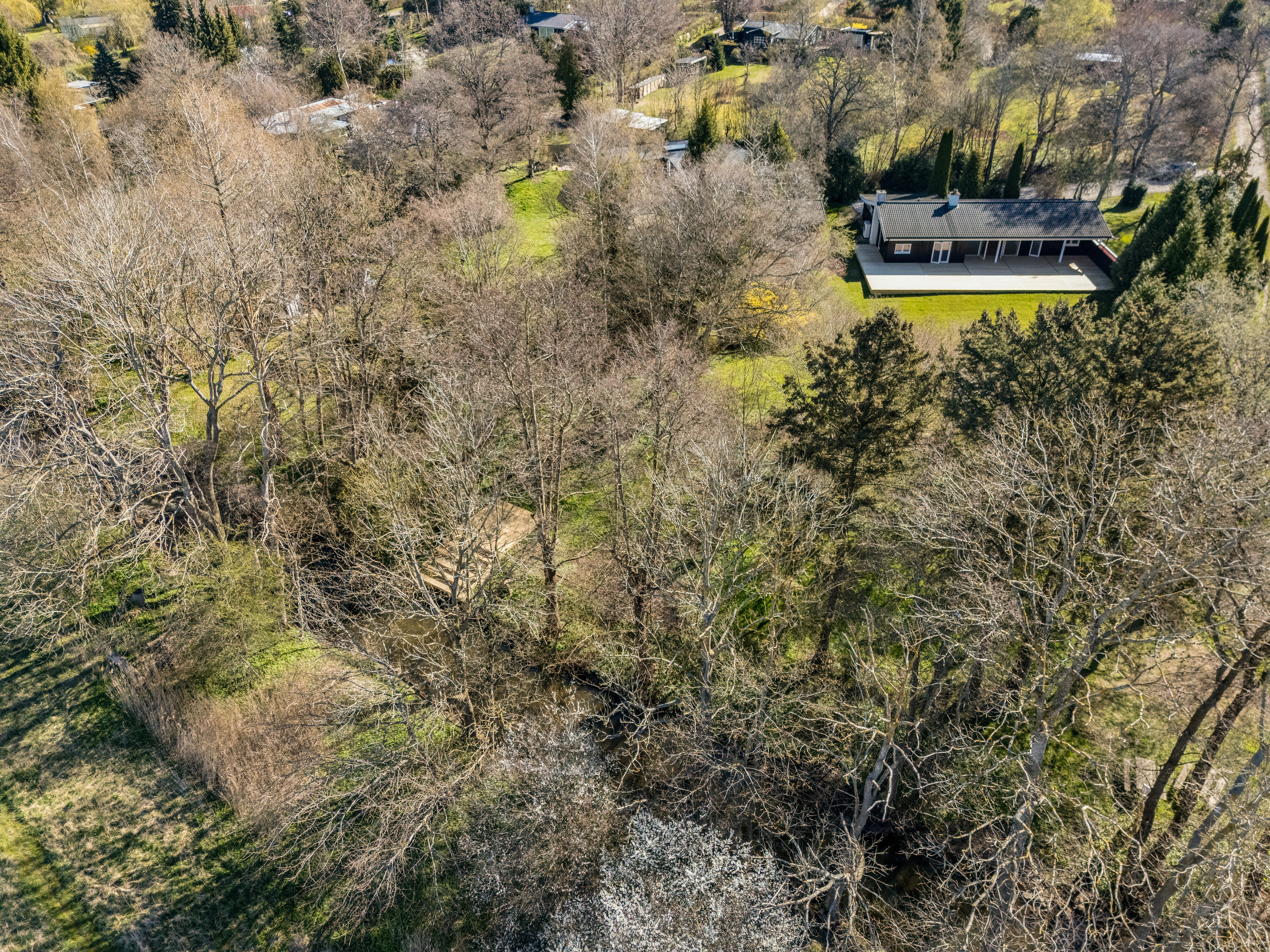 Fremhævet luftfoto billede i fuldskærmstilstand. Billede af Åsvinget 40, 3120 Dronningmølle