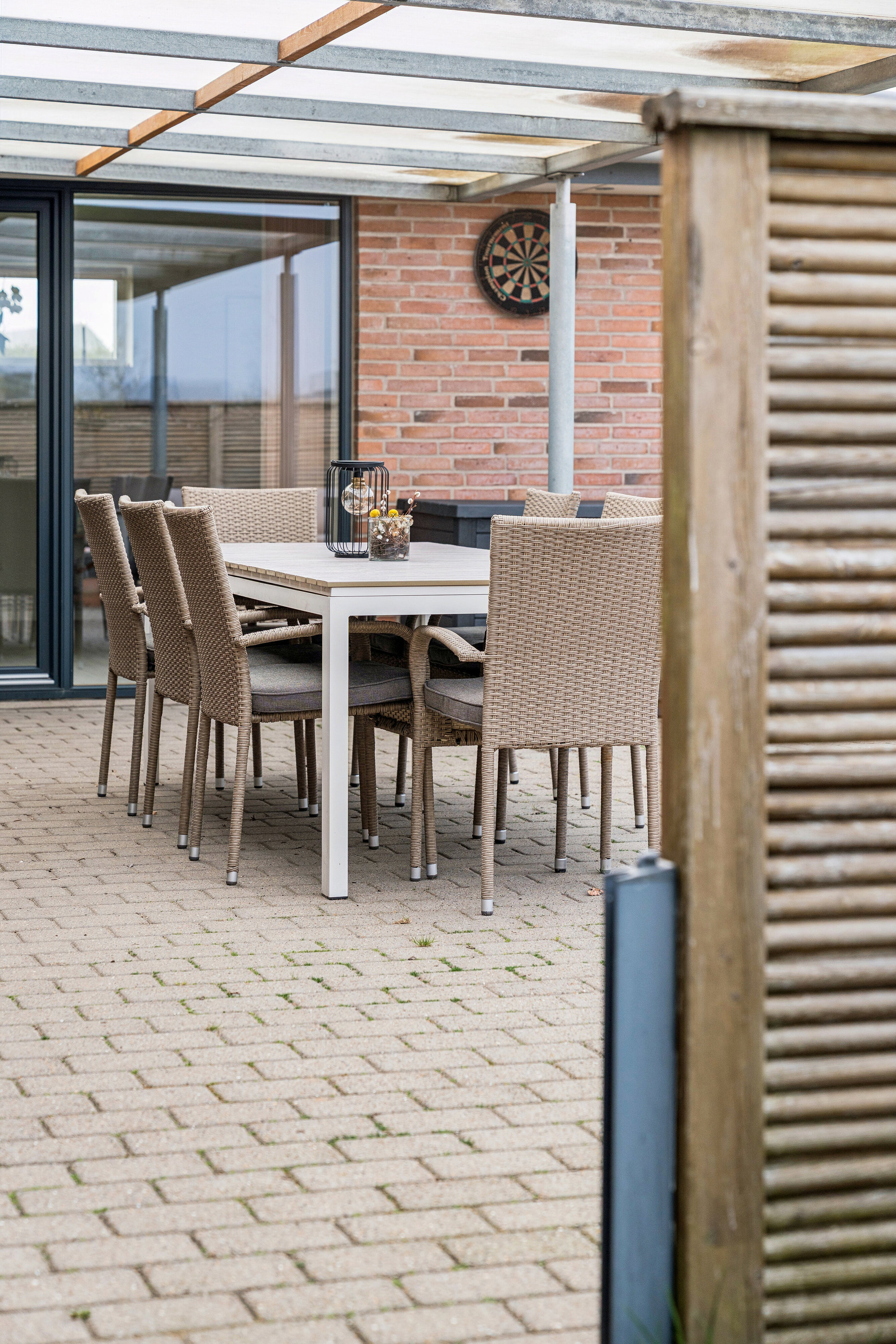 Fremhævet overdækket terrasse billede i fuldskærmstilstand. Billede af Lillevang 120, 7190 Billund