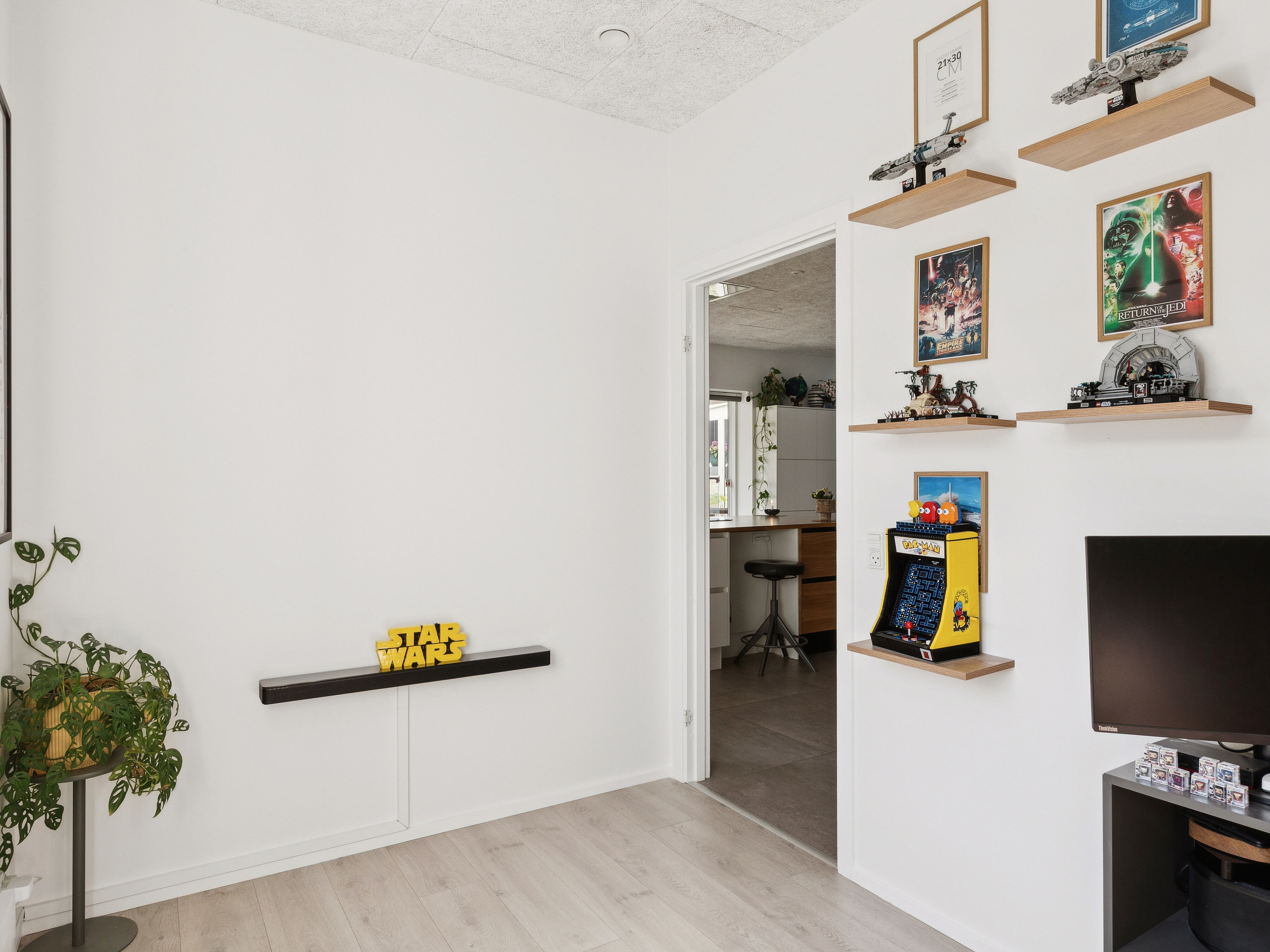 Fremhævet arbejdsværelse billede i fuldskærmstilstand. Billede af Mølledalen 7, 9800 Hjørring