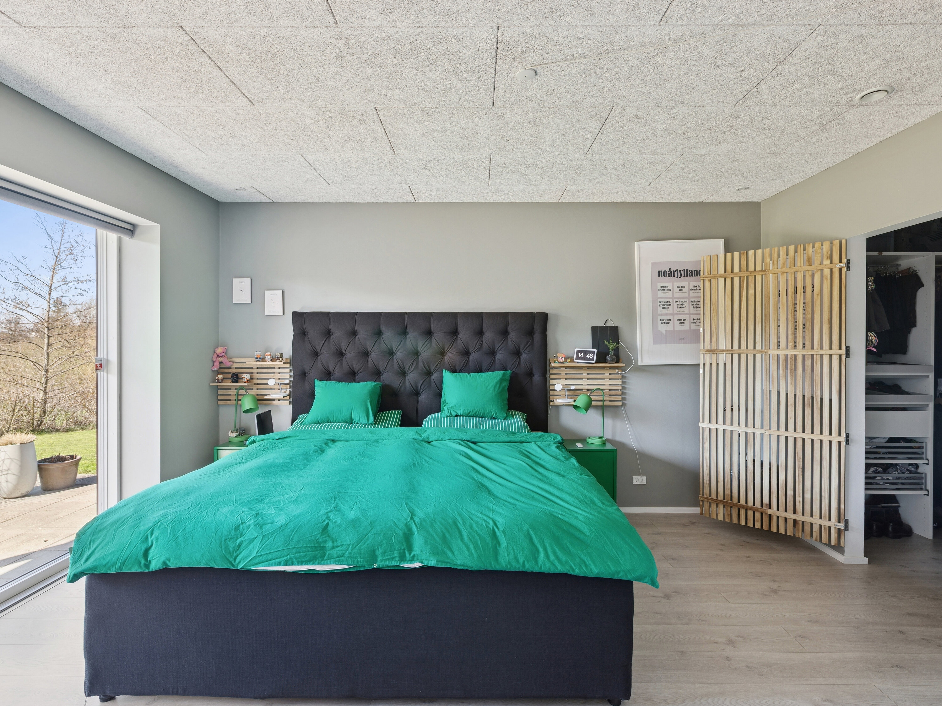 Fremhævet soveværelse billede i fuldskærmstilstand. Billede af Mølledalen 7, 9800 Hjørring