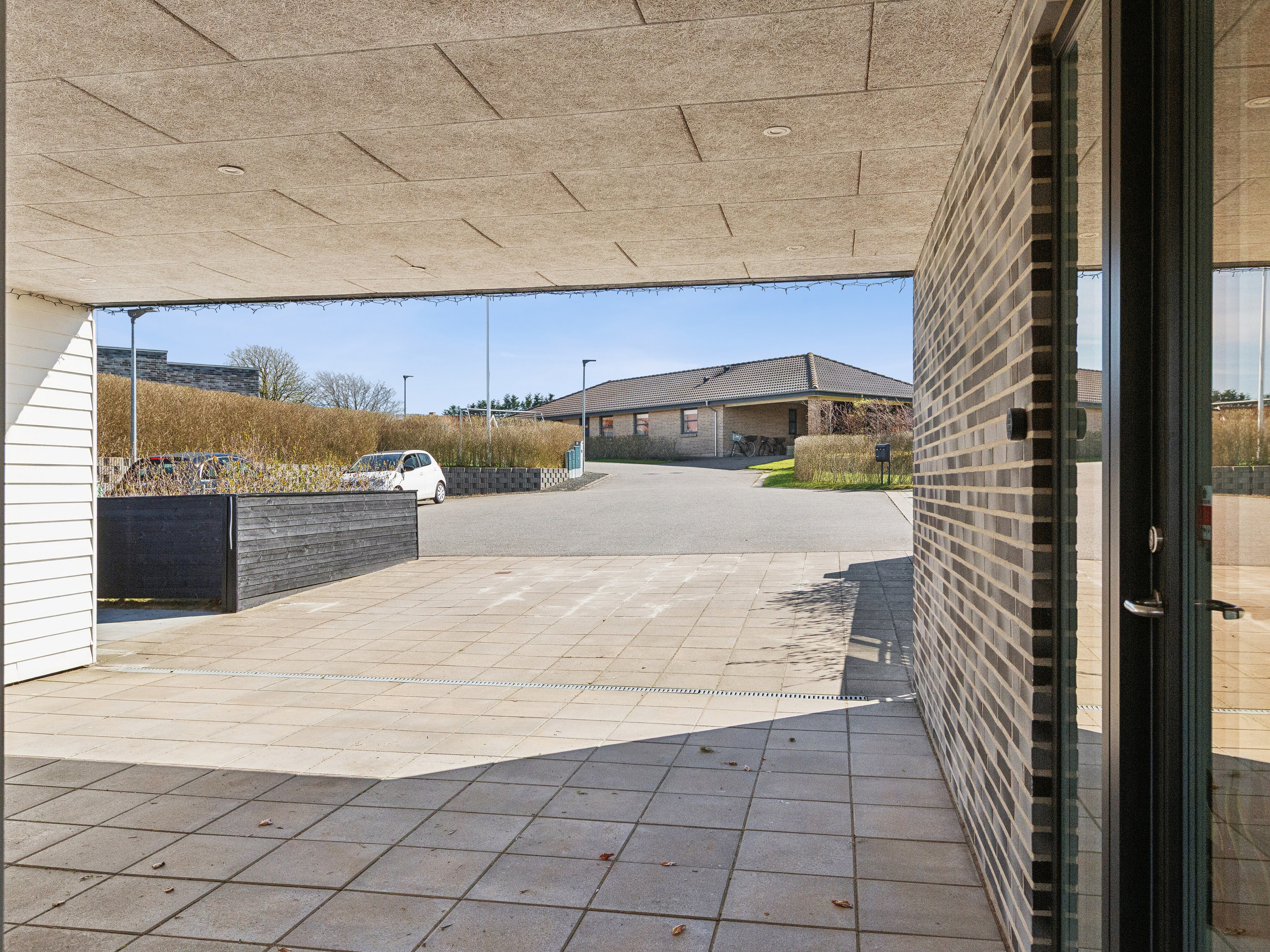 Fremhævet set fra vejen billede i fuldskærmstilstand. Billede af Mølledalen 7, 9800 Hjørring