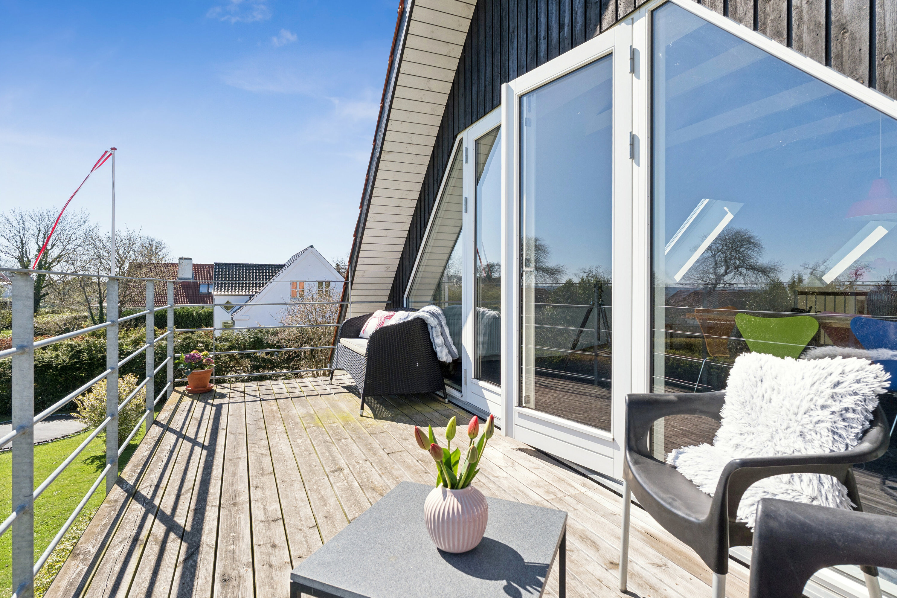 Fremhævet terrasse billede i fuldskærmstilstand. Billede af Eghavevej 35, Tåsinge, 5700 Svendborg