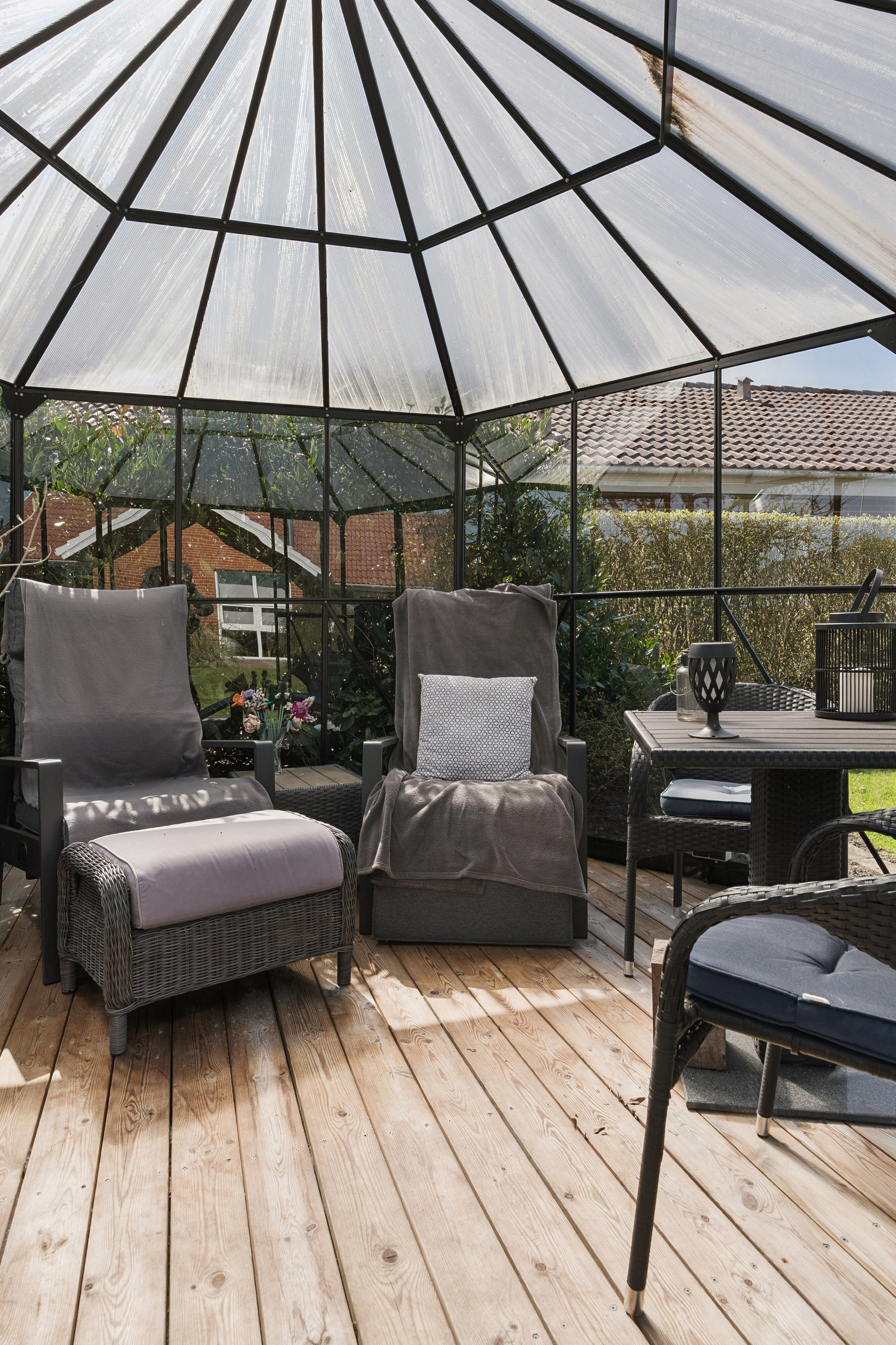 Fremhævet udendørs billede i fuldskærmstilstand. Billede af Tingstedet 55, 7190 Billund