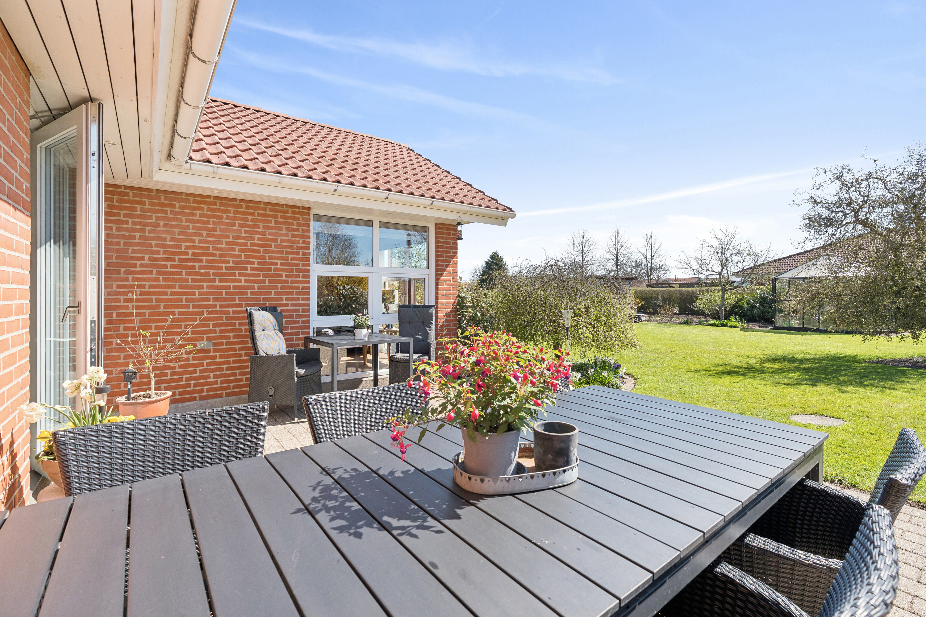 Fremhævet udendørs billede i fuldskærmstilstand. Billede af Tingstedet 55, 7190 Billund