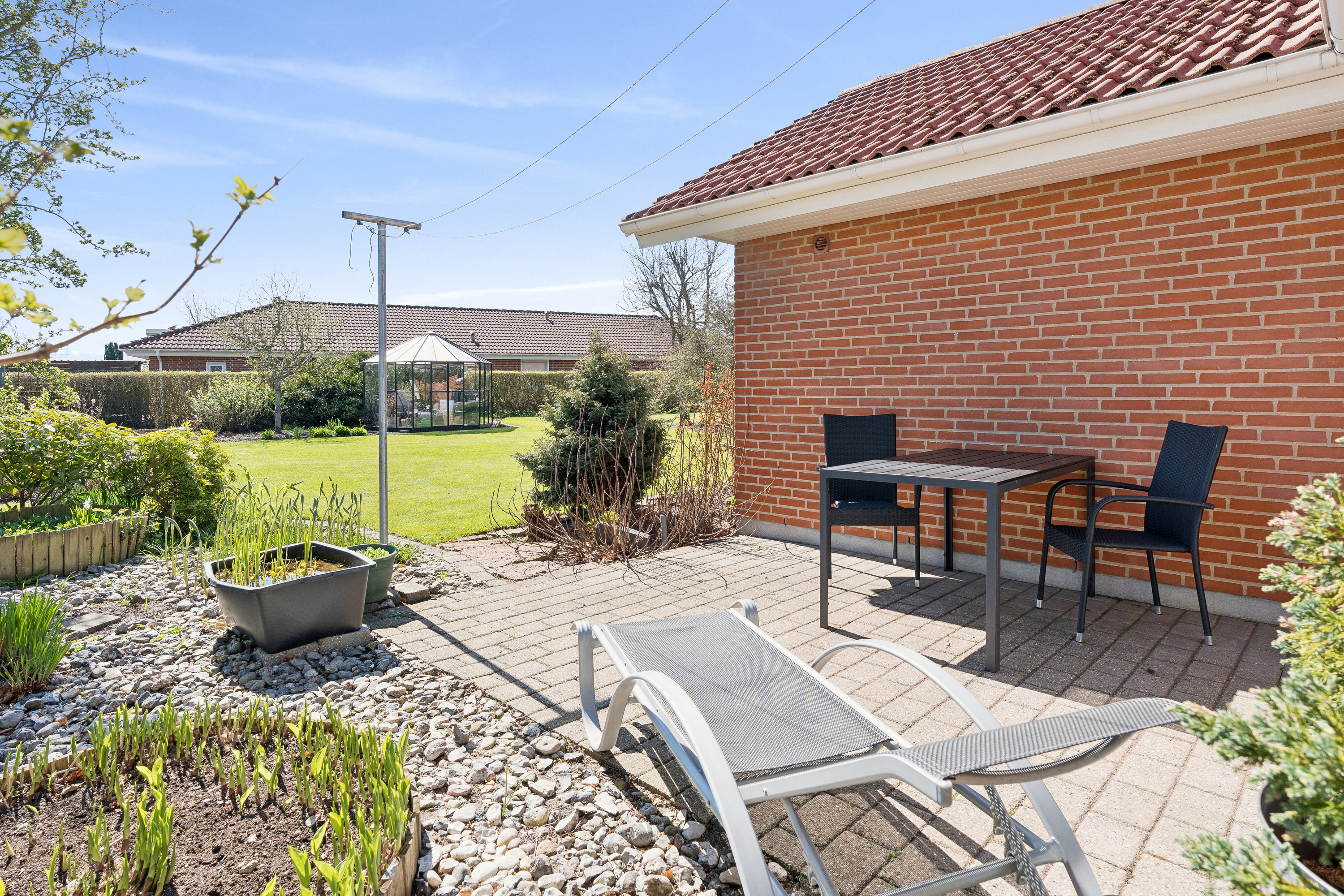 Fremhævet udendørs billede i fuldskærmstilstand. Billede af Tingstedet 55, 7190 Billund