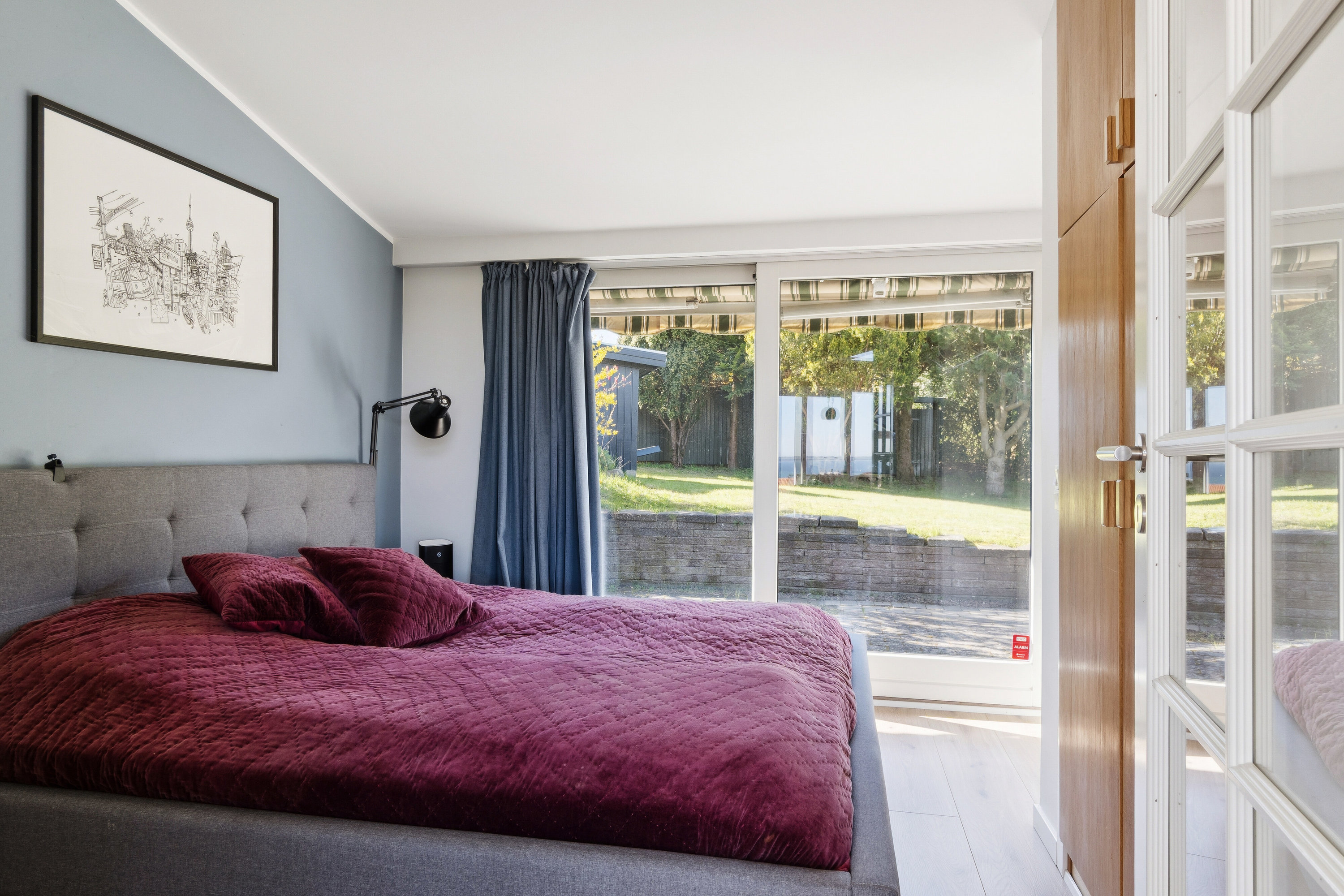 Fremhævet soveværelse billede i fuldskærmstilstand. Billede af Grusbakken 10, Veddinge Bk, 4550 Asnæs