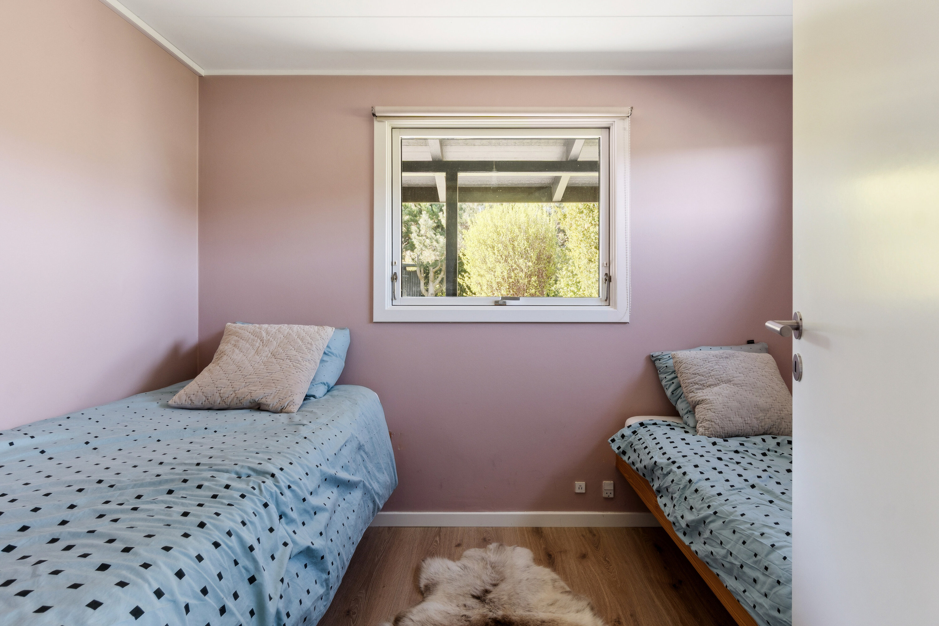 Fremhævet soveværelse billede i fuldskærmstilstand. Billede af Grusbakken 10, Veddinge Bk, 4550 Asnæs