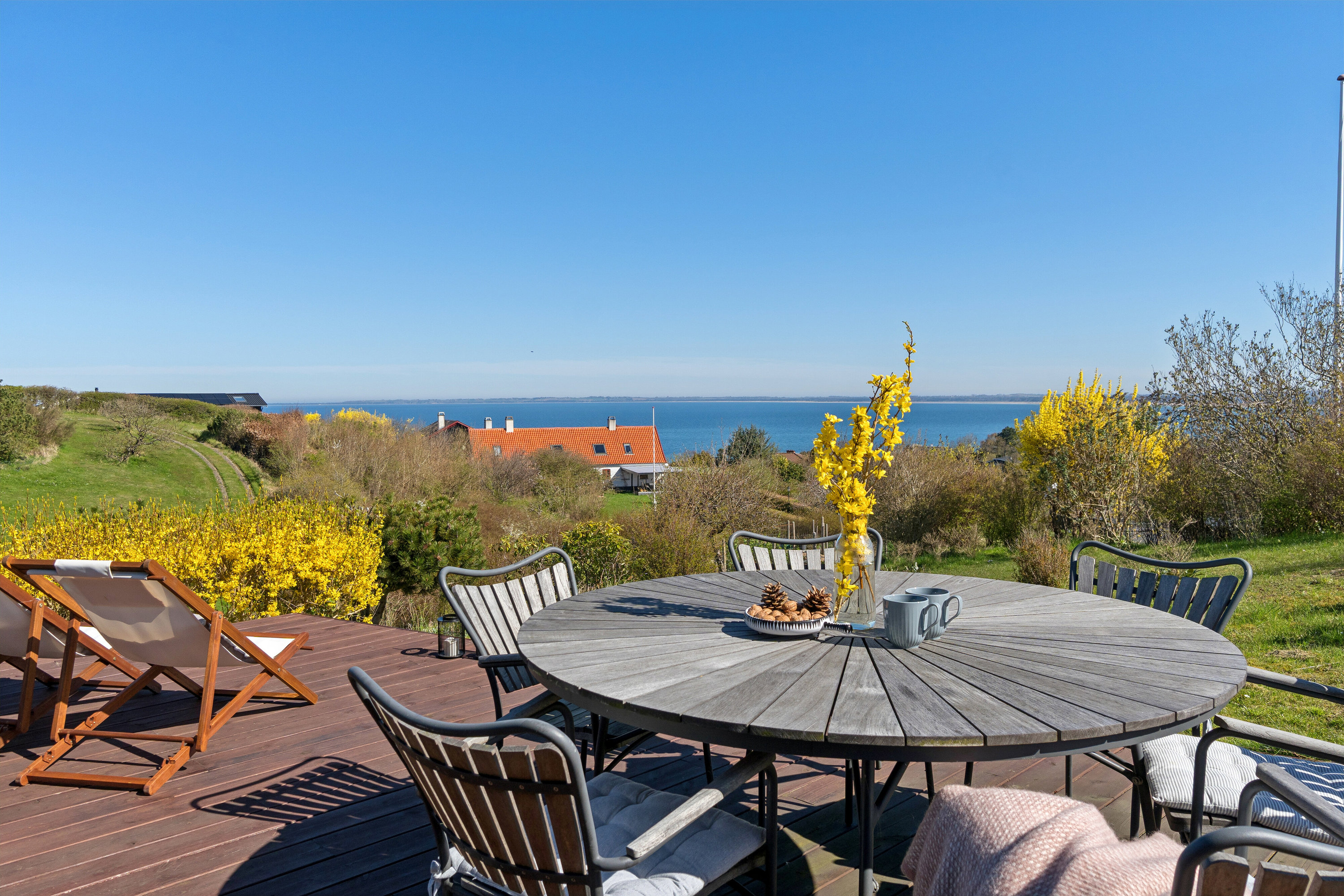 Fremhævet terrasse billede i fuldskærmstilstand. Billede af Grusbakken 10, Veddinge Bk, 4550 Asnæs