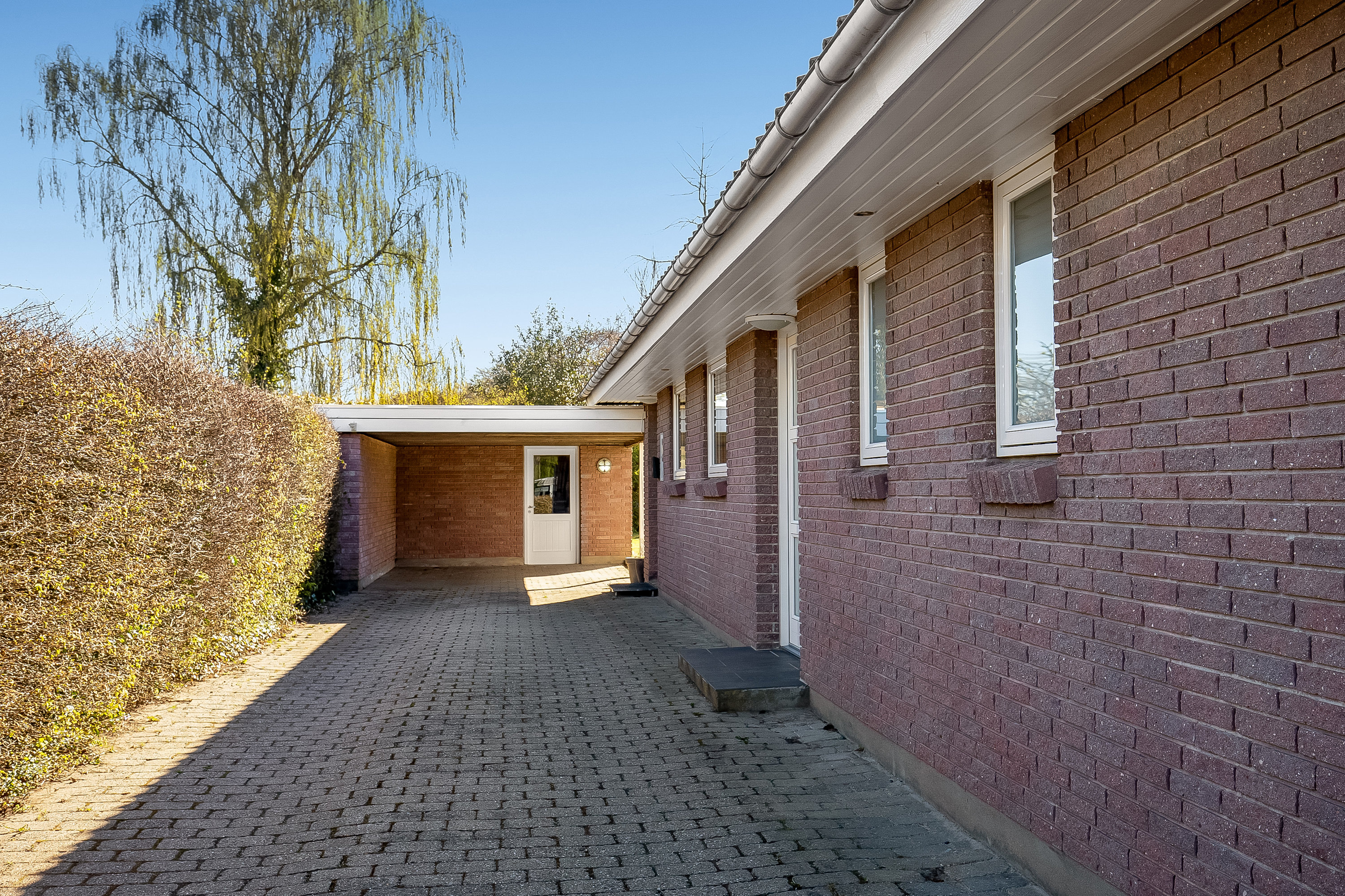 Fremhævet indkørsel billede i fuldskærmstilstand. Billede af Nørrediget 25, Nørremarken, 7100 Vejle