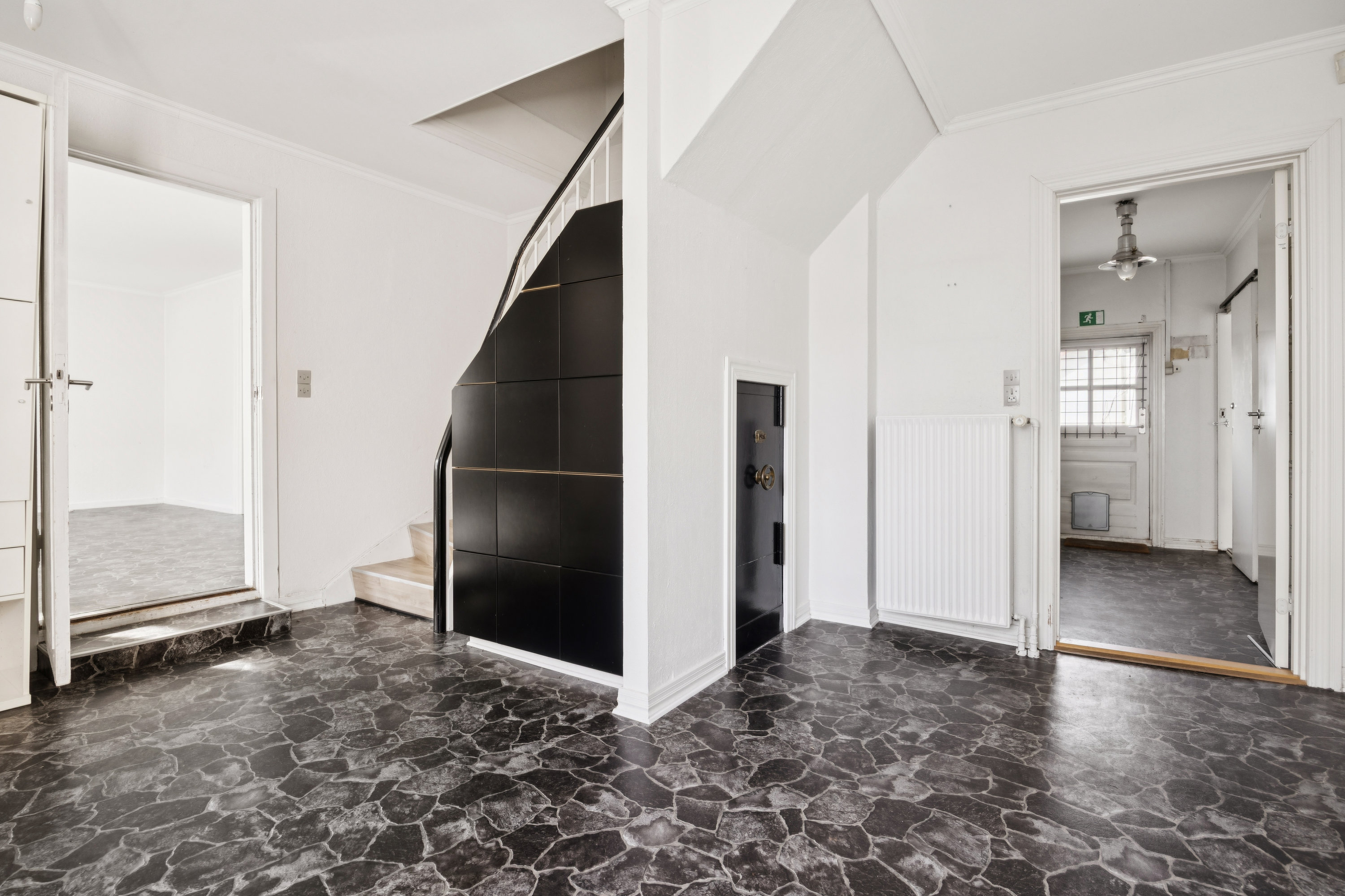 Fremhævet gang billede i fuldskærmstilstand. Billede af Østergade 15, 9320 Hjallerup