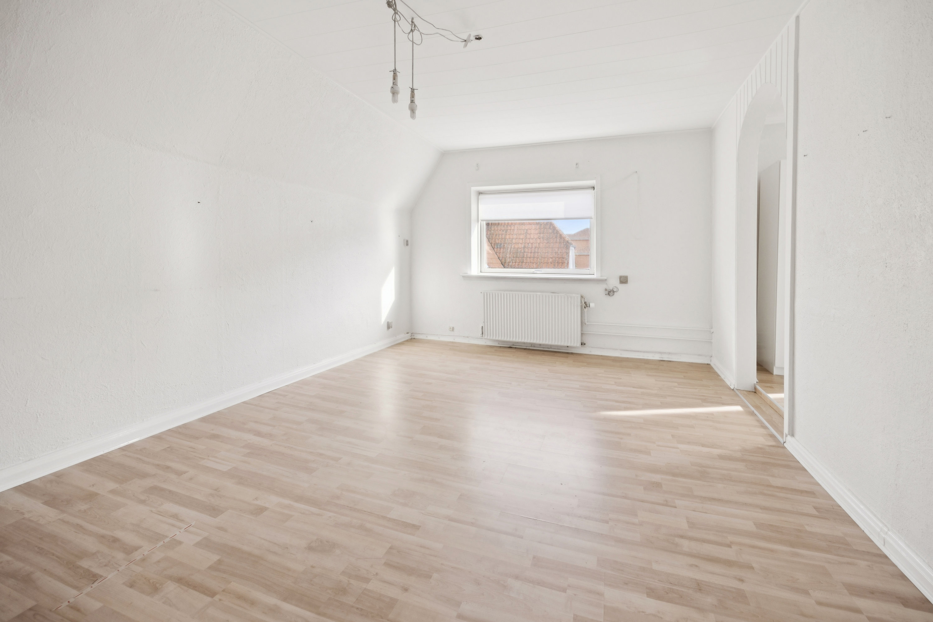 Fremhævet værelse billede i fuldskærmstilstand. Billede af Østergade 15, 9320 Hjallerup