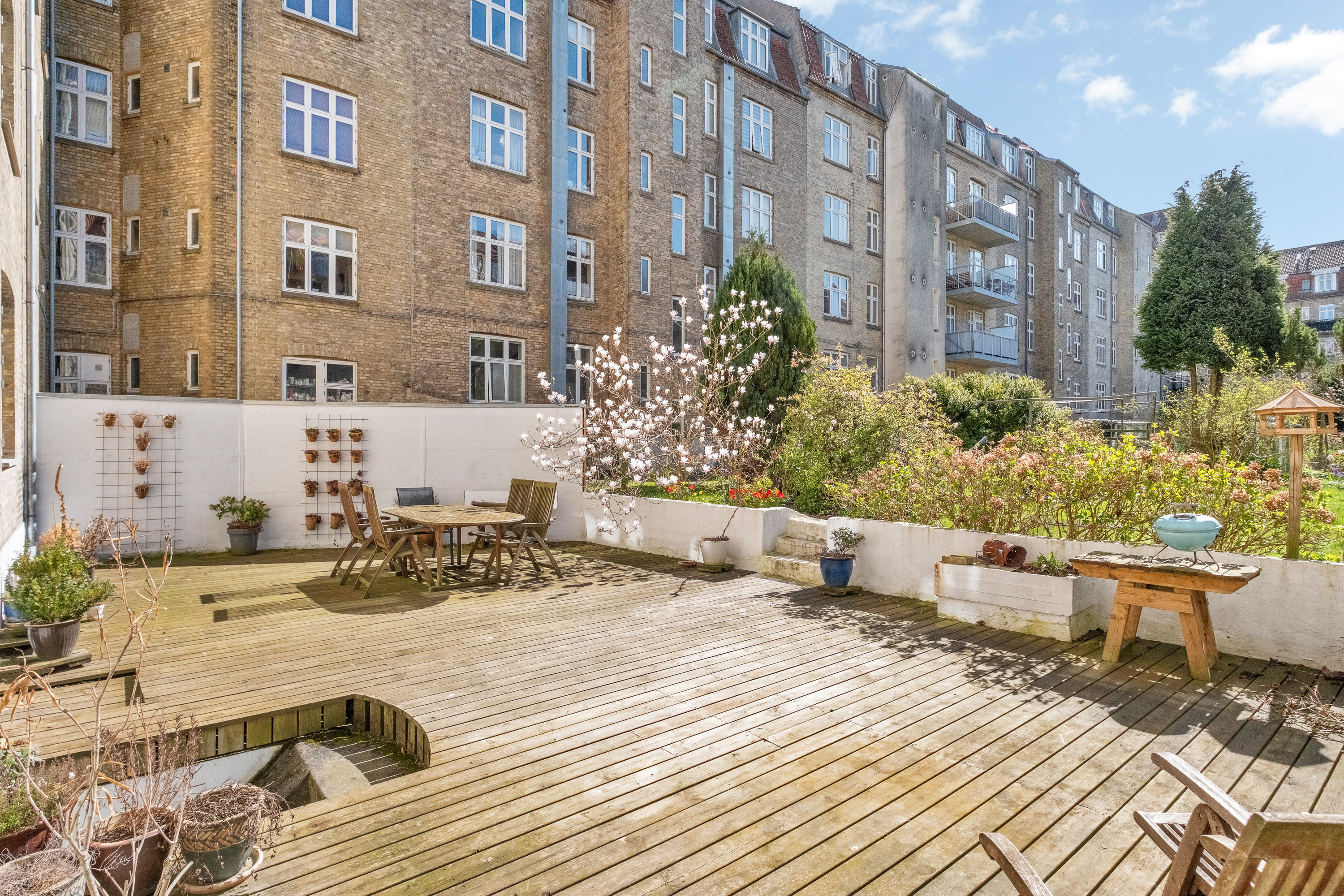 Fremhævet gårdmiljø billede i fuldskærmstilstand. Billede af Frederiksbjerg Torv 3, st.. tv., 8000 Aarhus C