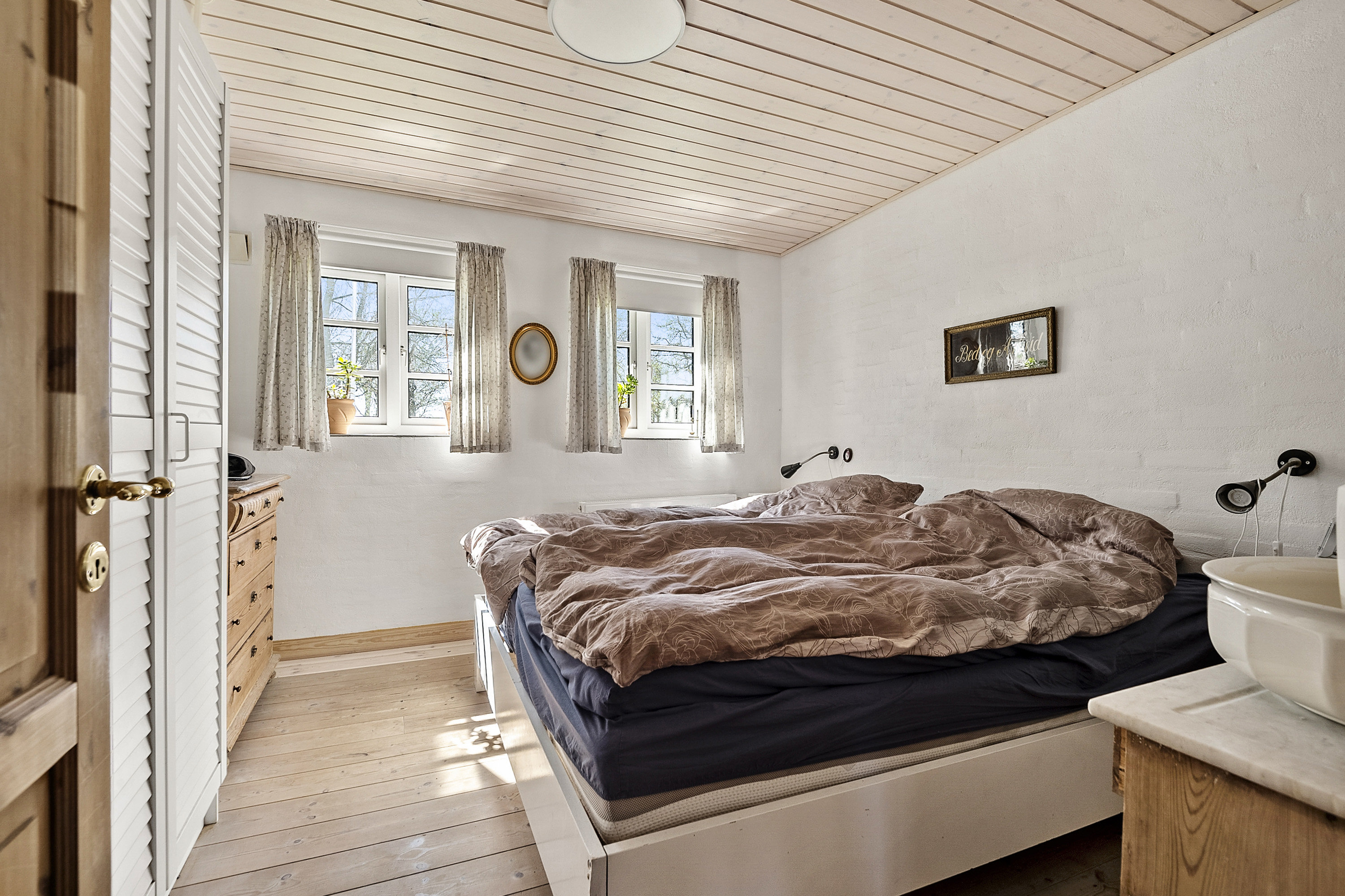 Fremhævet soveværelse billede i fuldskærmstilstand. Billede af Præstebrovej 33, Fåborg, 6818 Årre