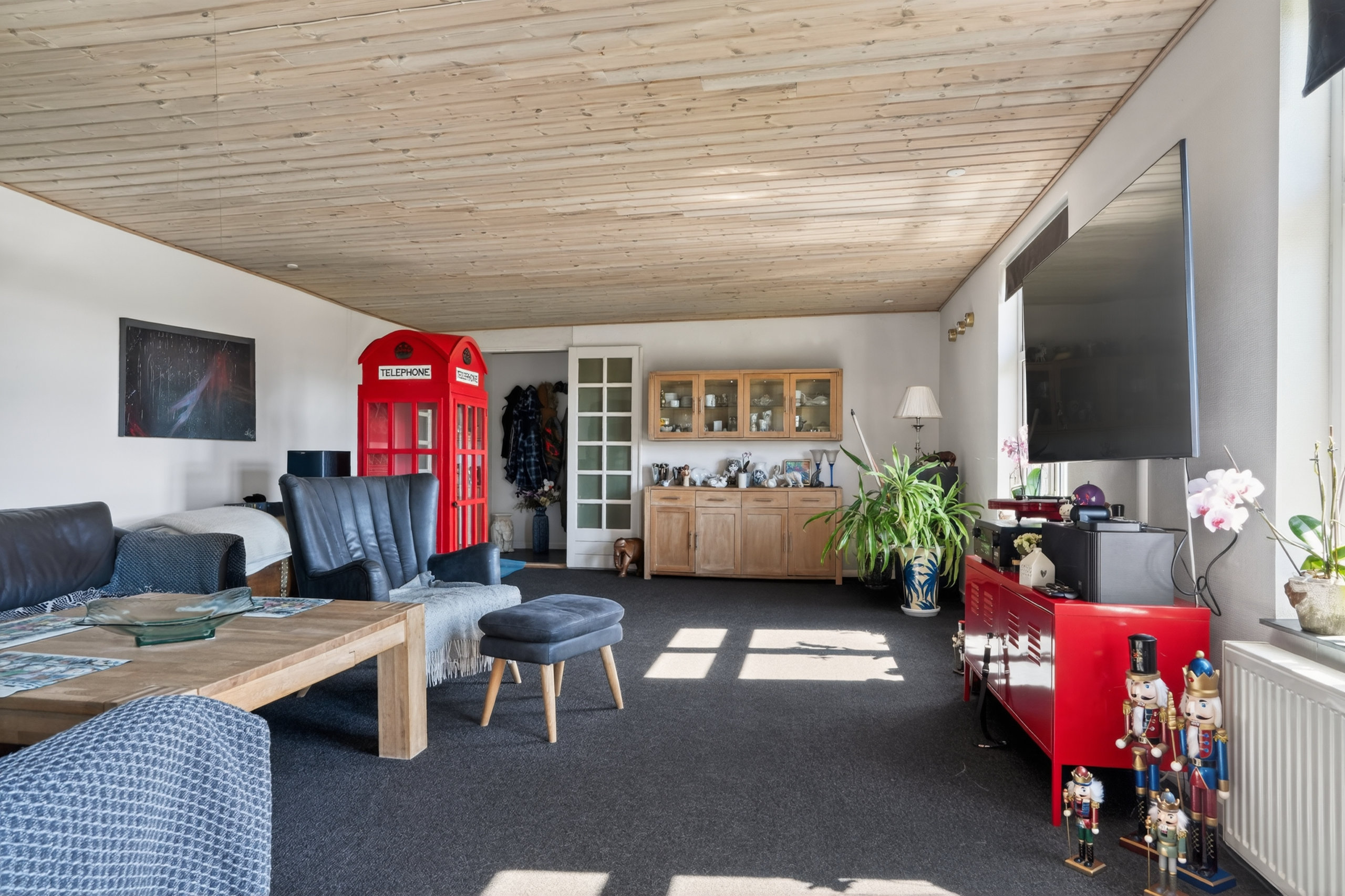 Fremhævet stue billede i fuldskærmstilstand. Billede af Roskildevej 206, Ll. Grandløse, 4300 Holbæk