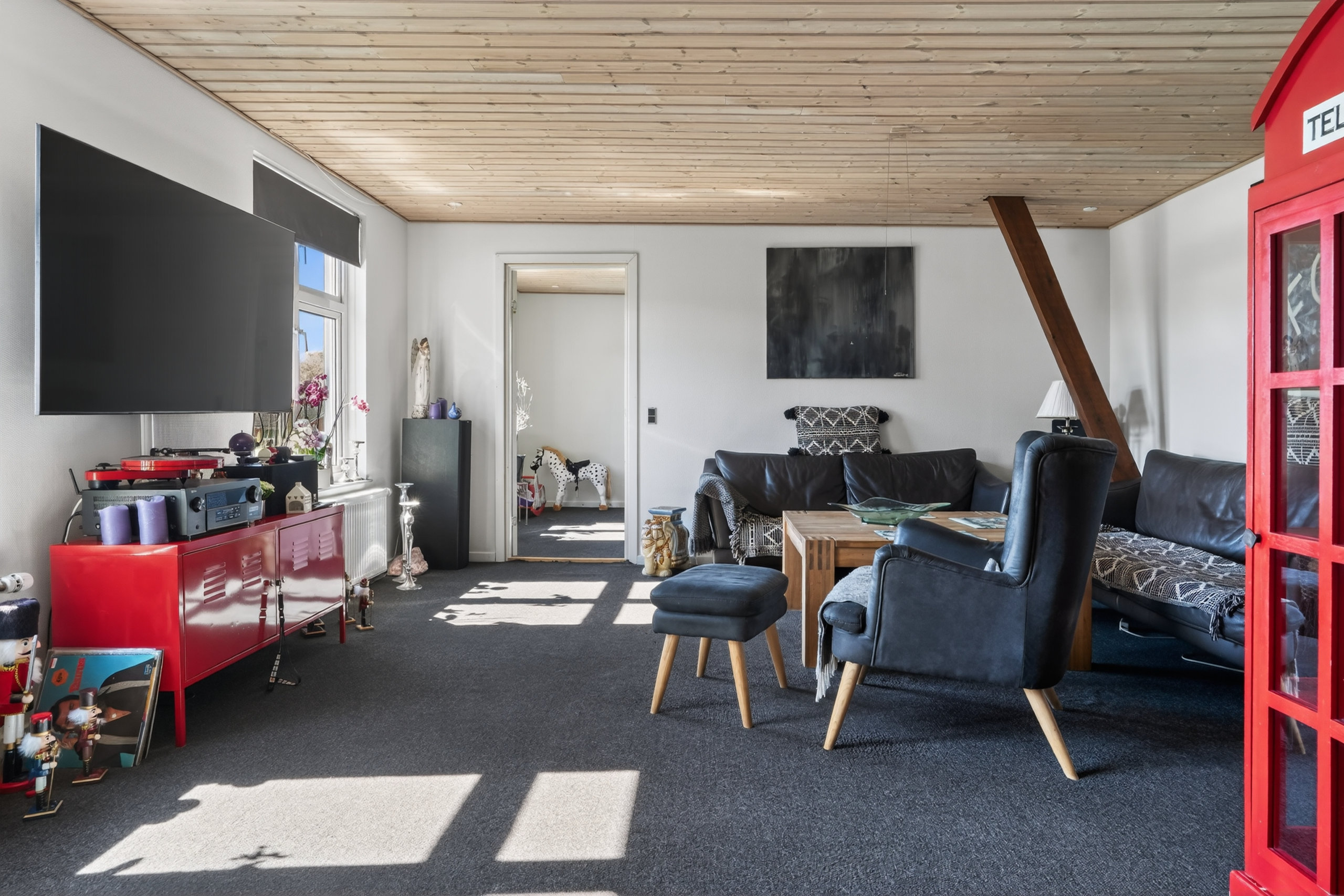 Fremhævet stue billede i fuldskærmstilstand. Billede af Roskildevej 206, Ll. Grandløse, 4300 Holbæk