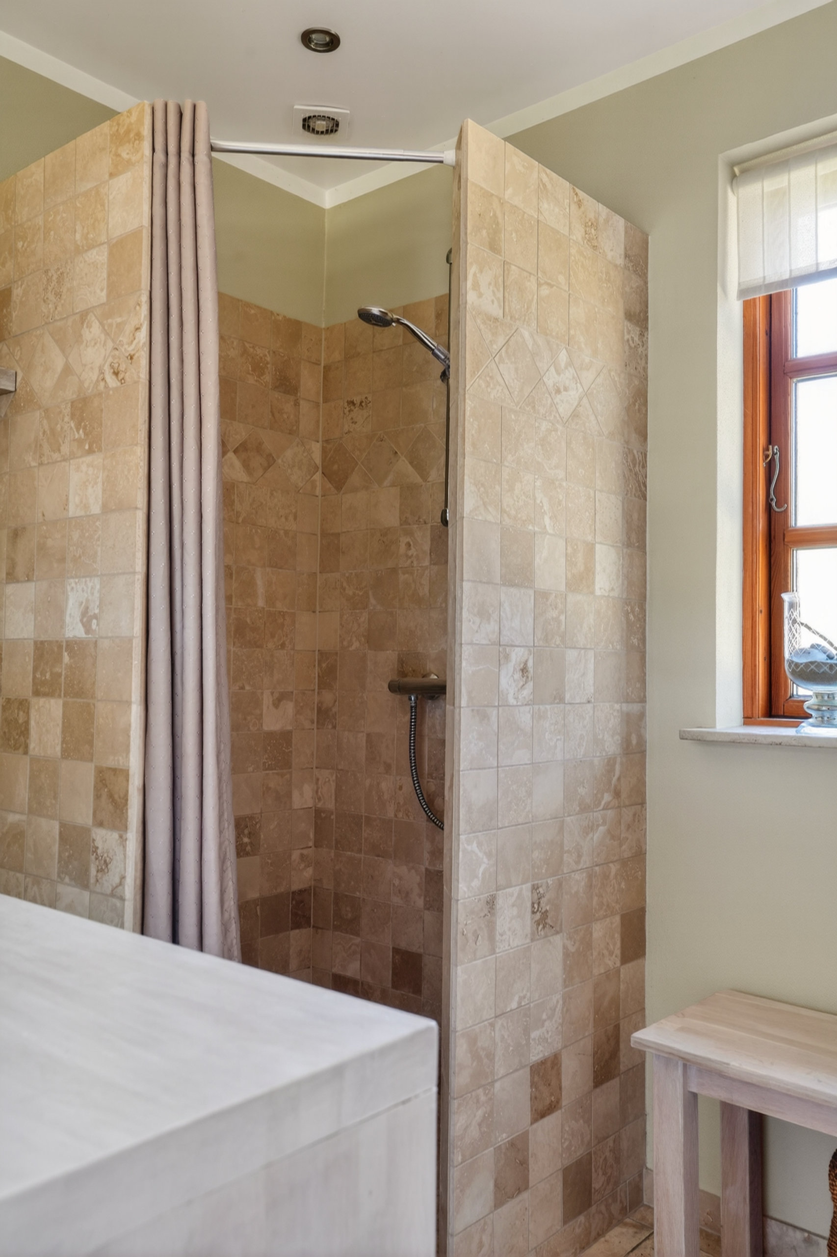 Fremhævet badeværelse billede i fuldskærmstilstand. Billede af Jakobsvænge 13, 4500 Nykøbing Sj