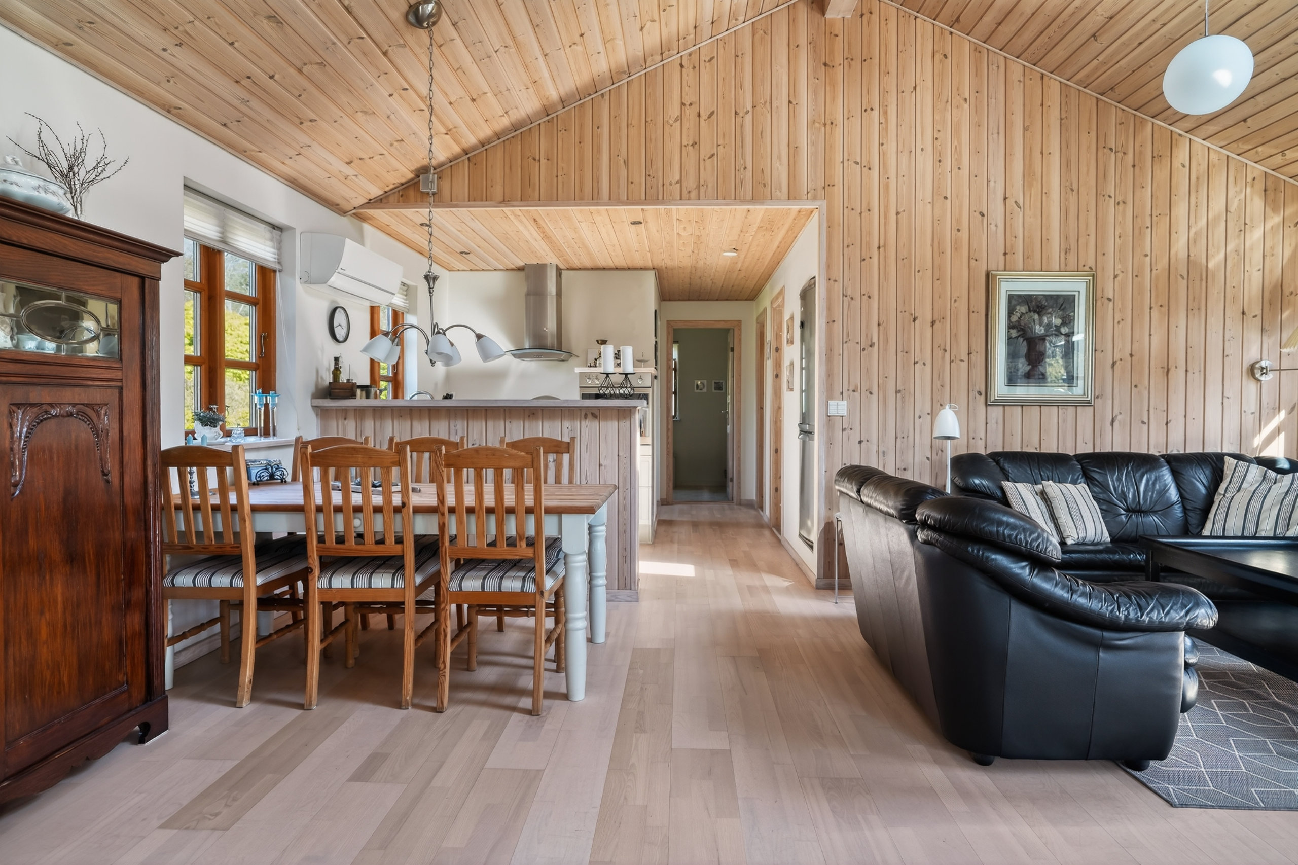 Fremhævet spisestue billede i fuldskærmstilstand. Billede af Jakobsvænge 13, 4500 Nykøbing Sj