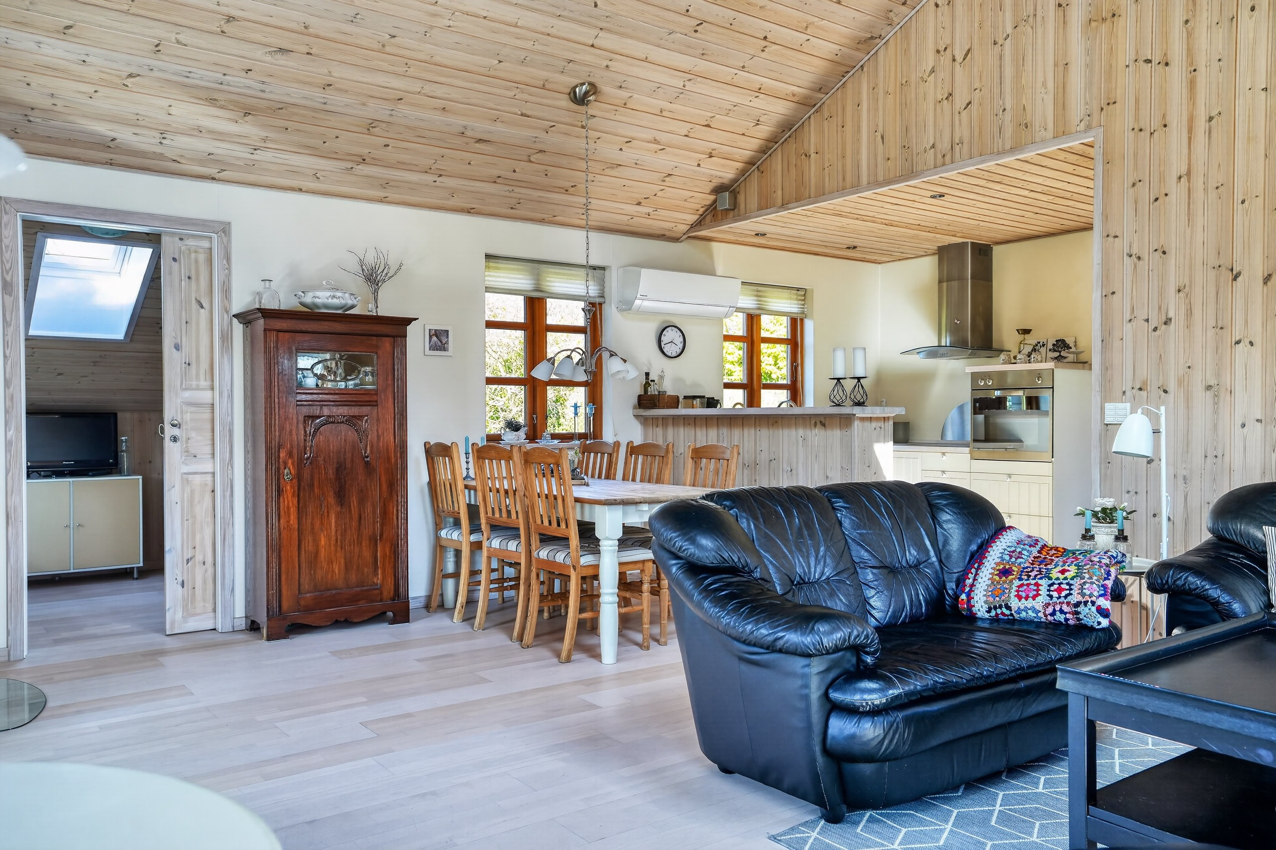 Fremhævet stue billede i fuldskærmstilstand. Billede af Jakobsvænge 13, 4500 Nykøbing Sj