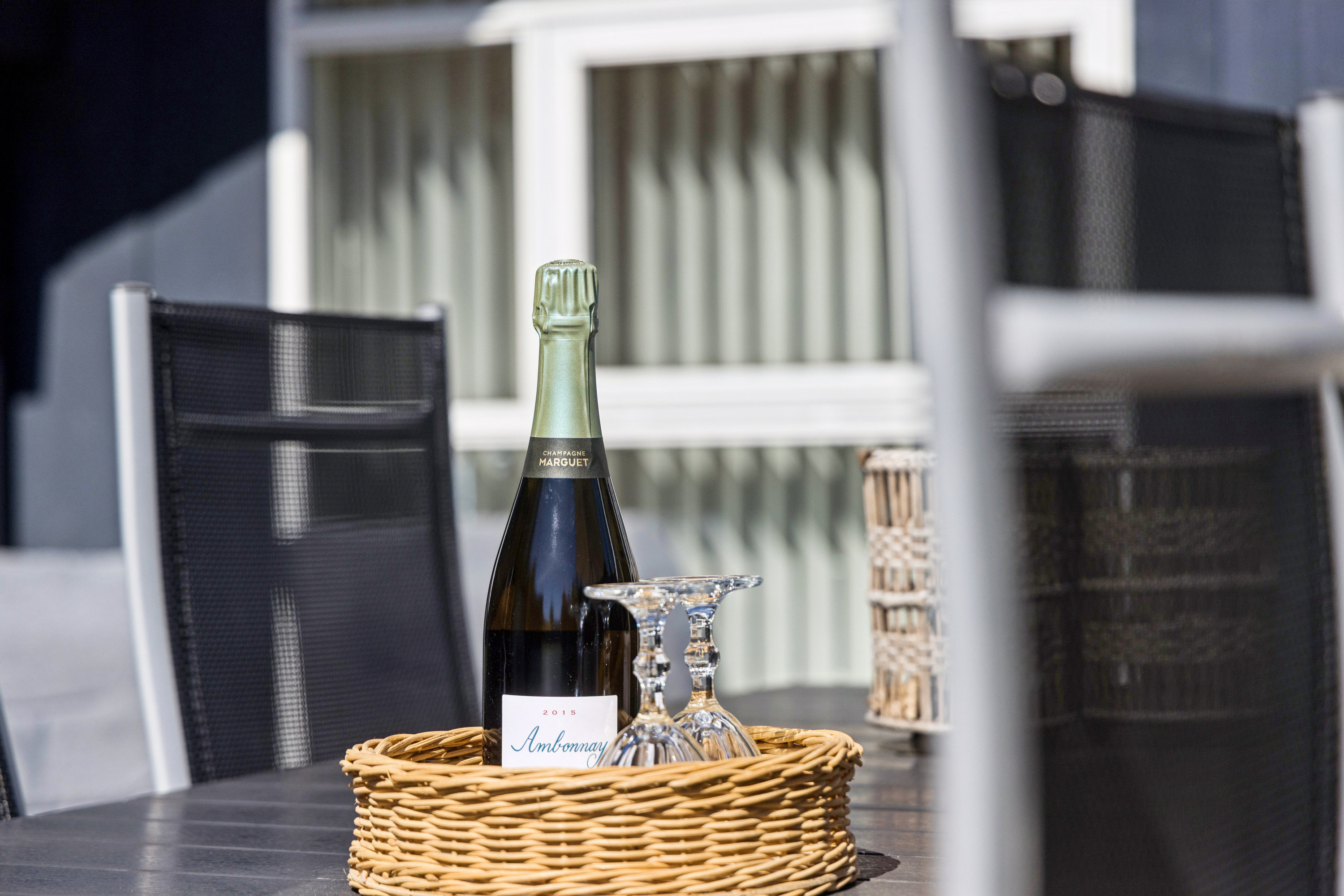 Fremhævet stue billede i fuldskærmstilstand. Billede af Koldkærgårdsvej 19, 9370 Hals