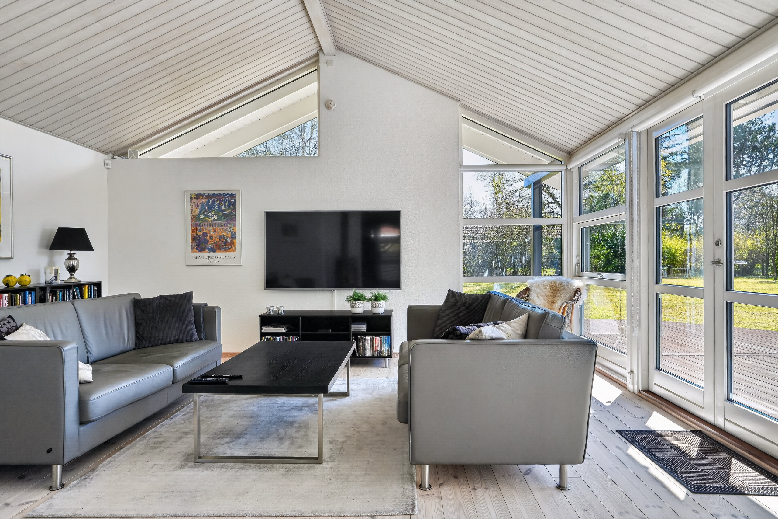 Fremhævet stue billede i fuldskærmstilstand. Billede af Odinsvej 11, 4500 Nykøbing Sj