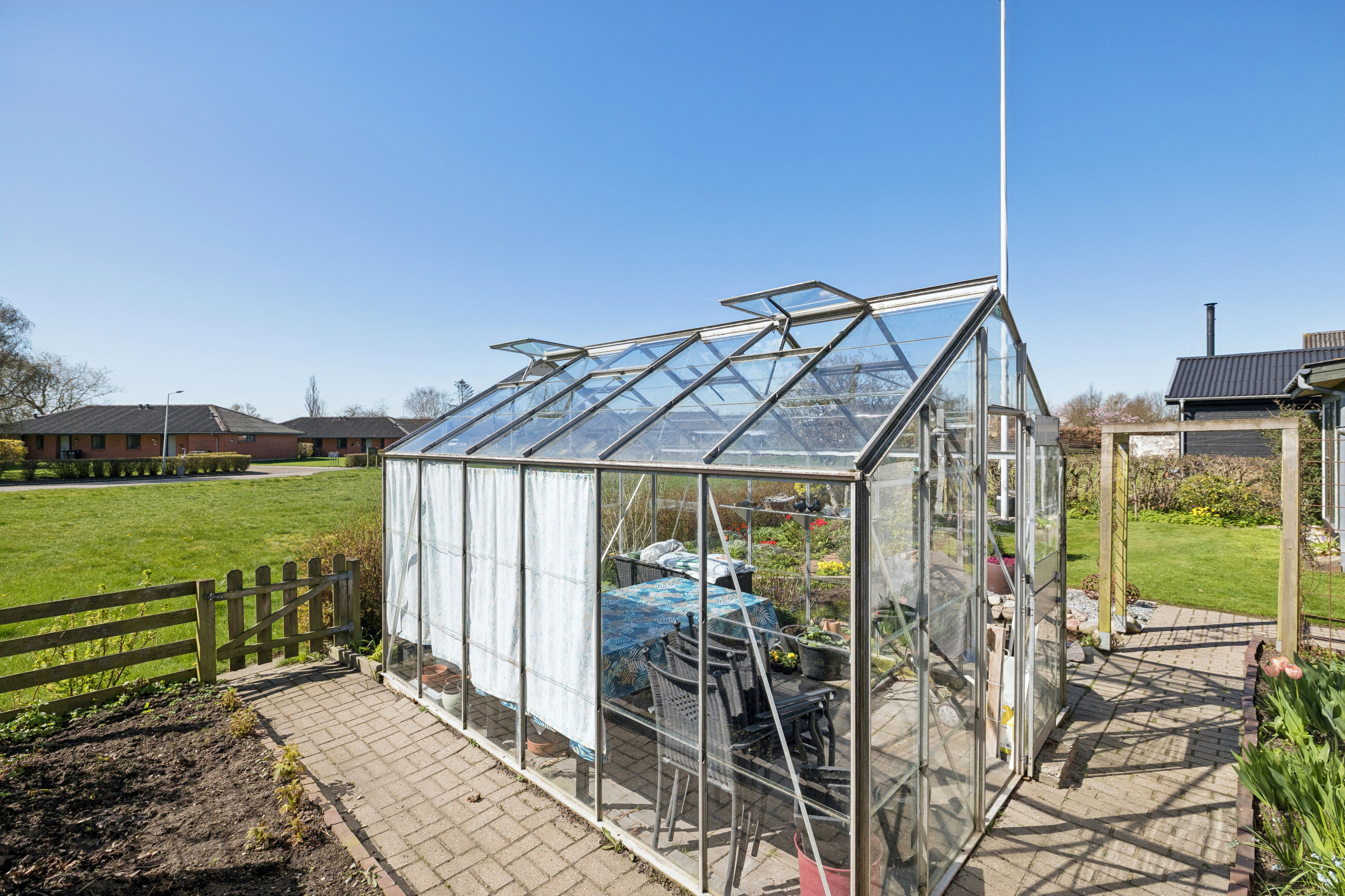 Fremhævet have billede i fuldskærmstilstand. Billede af Mejlbyvej 114, 9610 Nørager