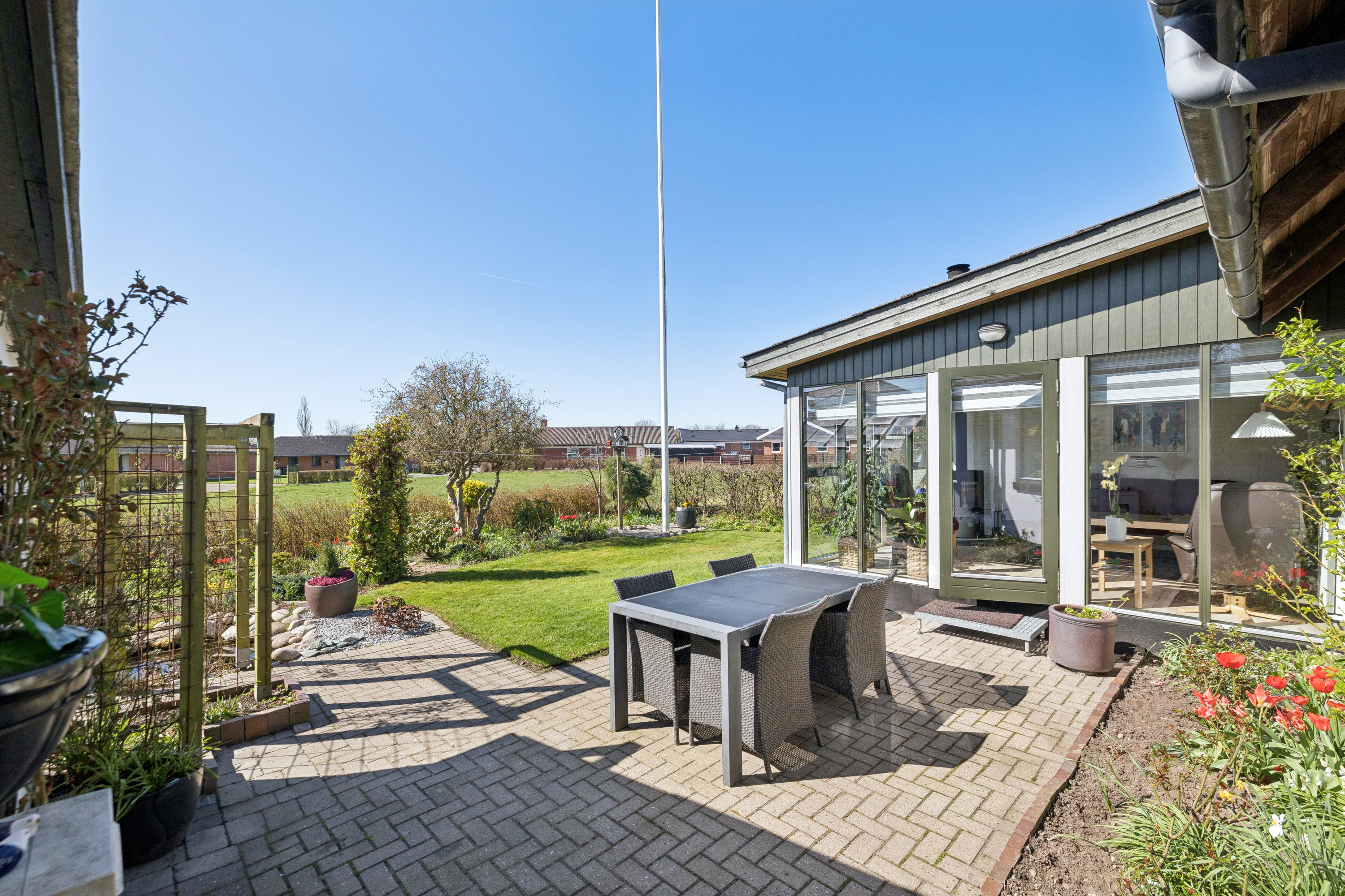 Fremhævet terrasse billede i fuldskærmstilstand. Billede af Mejlbyvej 114, 9610 Nørager