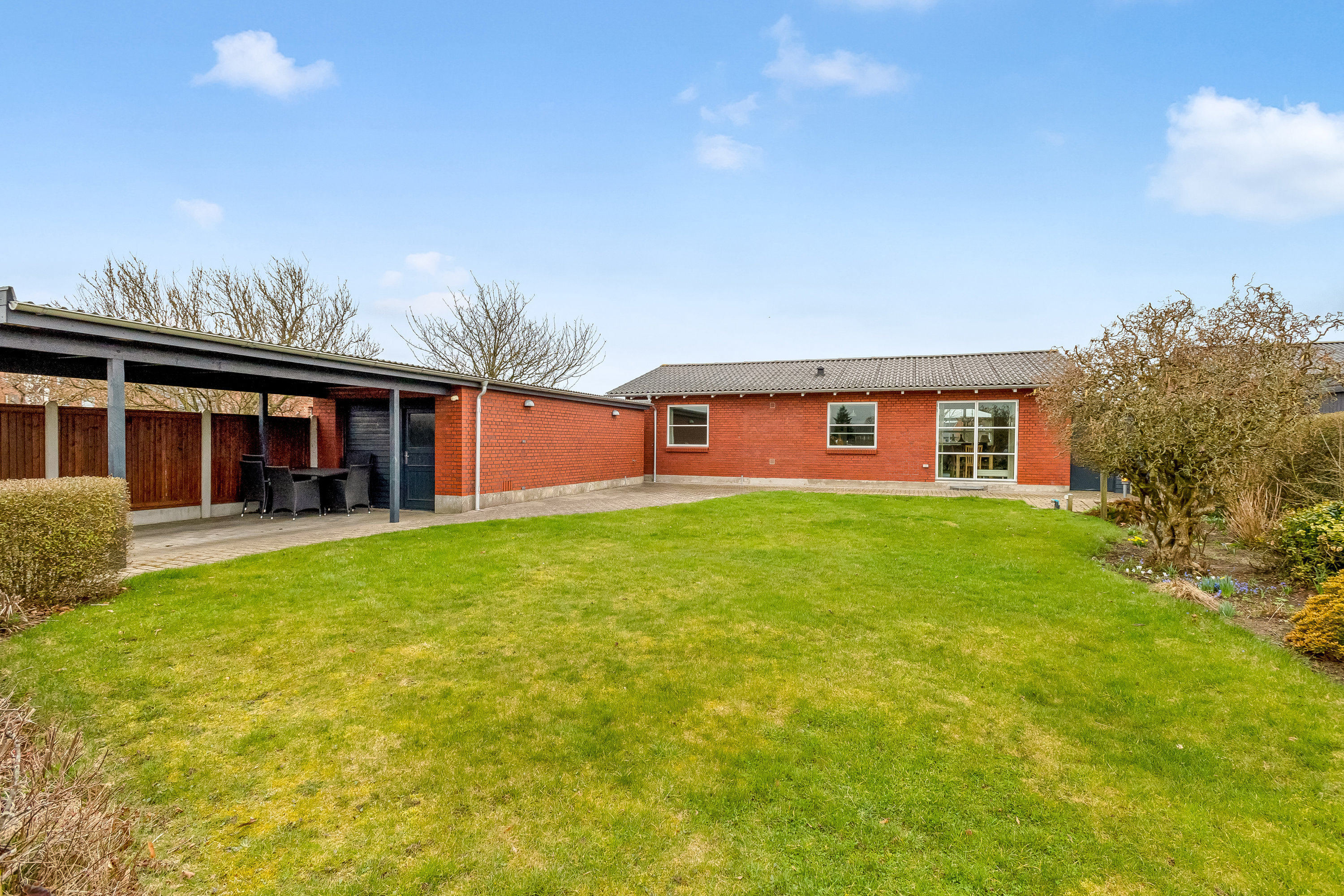 Fremhævet have billede i fuldskærmstilstand. Billede af Langagervej 51, 6900 Skjern