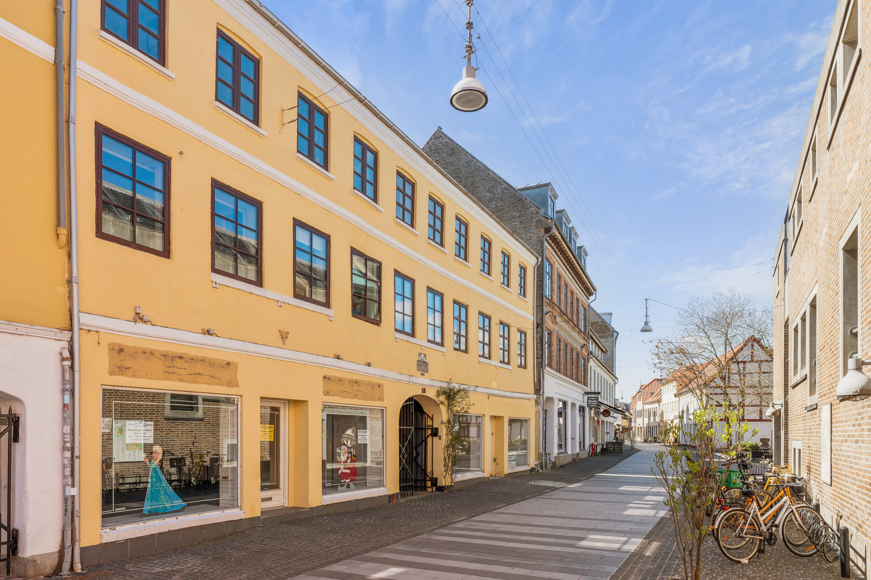 Fremhævet andet billede i fuldskærmstilstand. Billede af Nørregade 18, 2. tv., 9000 Aalborg