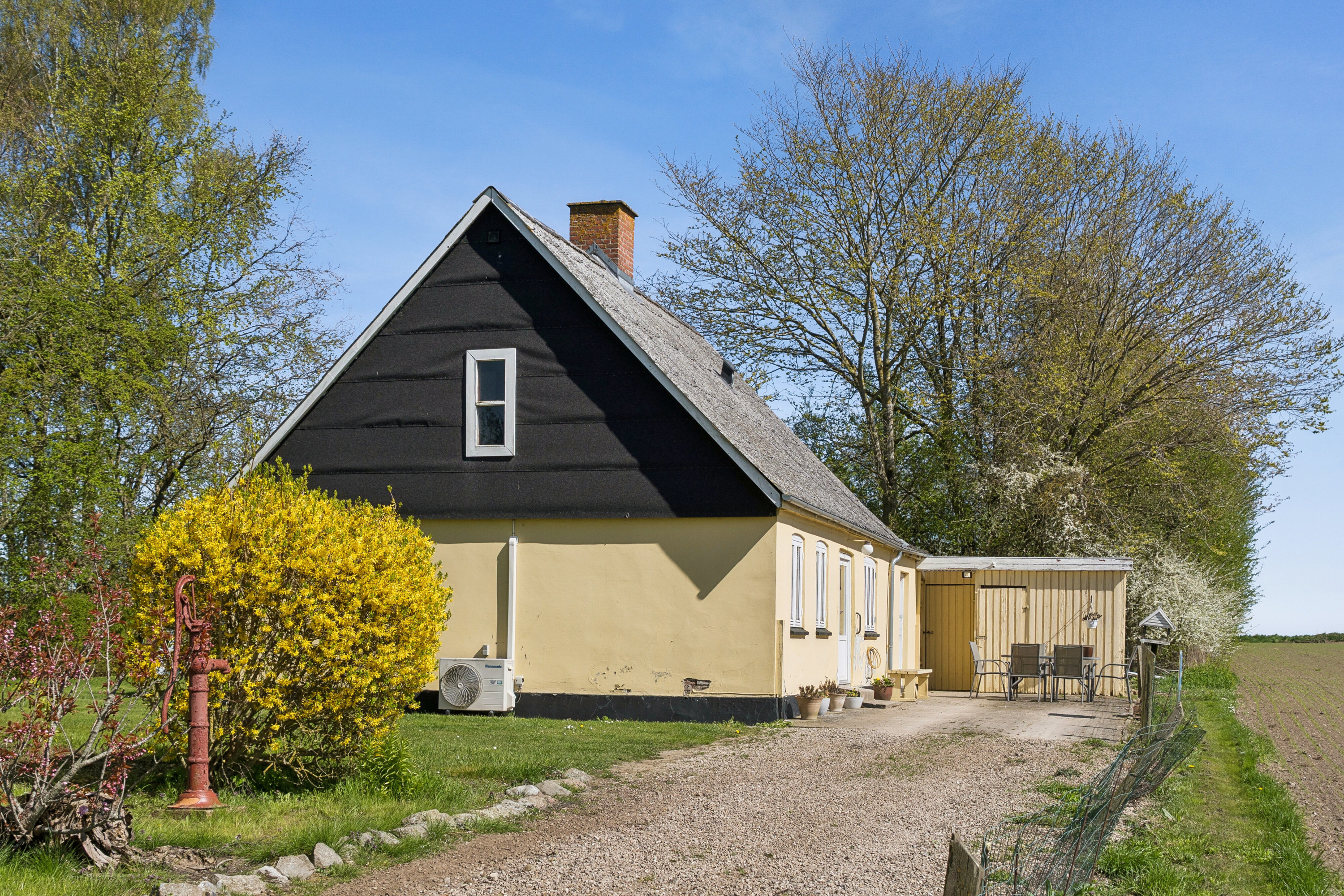 Fremhævet udendørs billede i fuldskærmstilstand. Billede af Kildevang 2, 4171 Glumsø