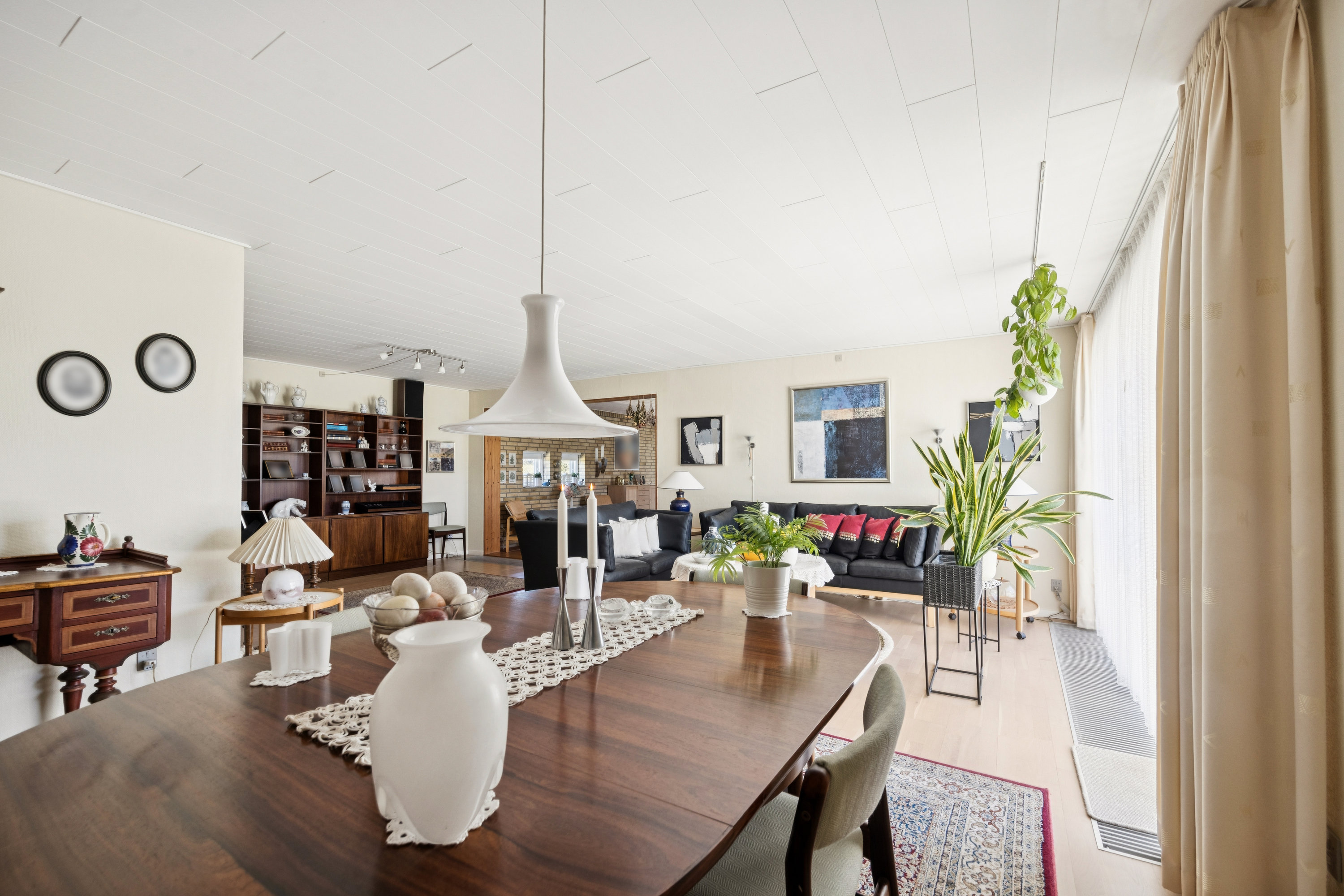 Fremhævet stue billede i fuldskærmstilstand. Billede af Østervang 3, 9362 Gandrup