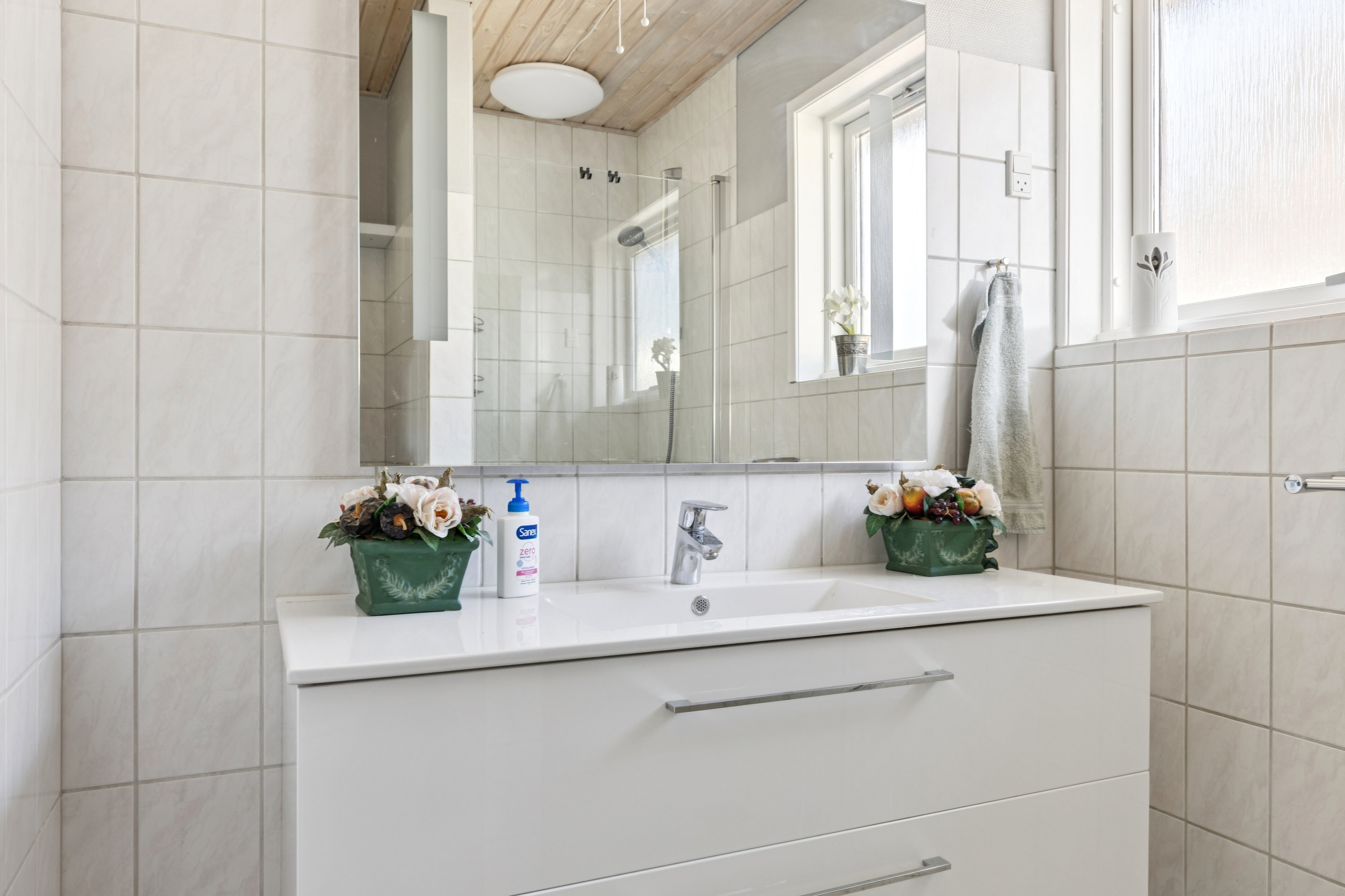 Fremhævet badeværelse billede i fuldskærmstilstand. Billede af Rs Hansensvej 20, 4520 Svinninge