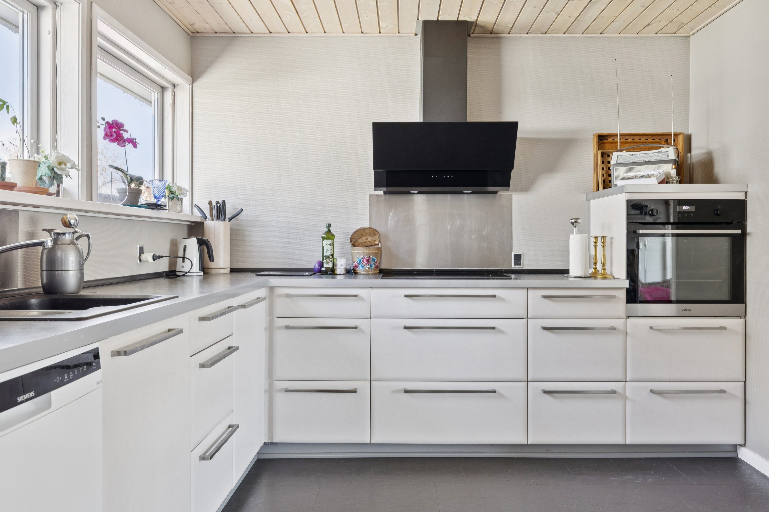 Fremhævet køkken billede i fuldskærmstilstand. Billede af Rs Hansensvej 20, 4520 Svinninge