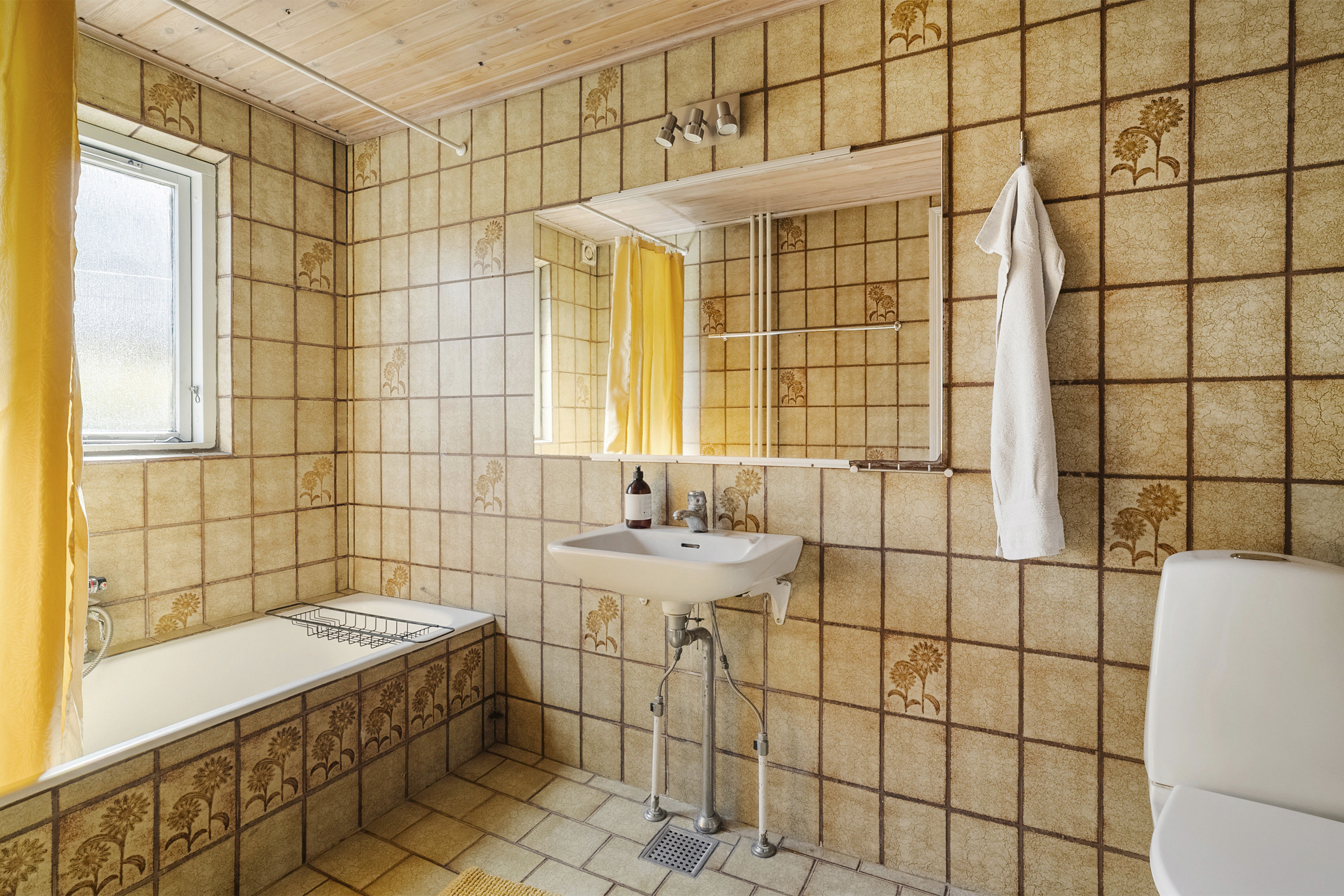 Fremhævet badeværelse billede i fuldskærmstilstand. Billede af Broholmvej 142, Frølunde Fed, 4220 Korsør