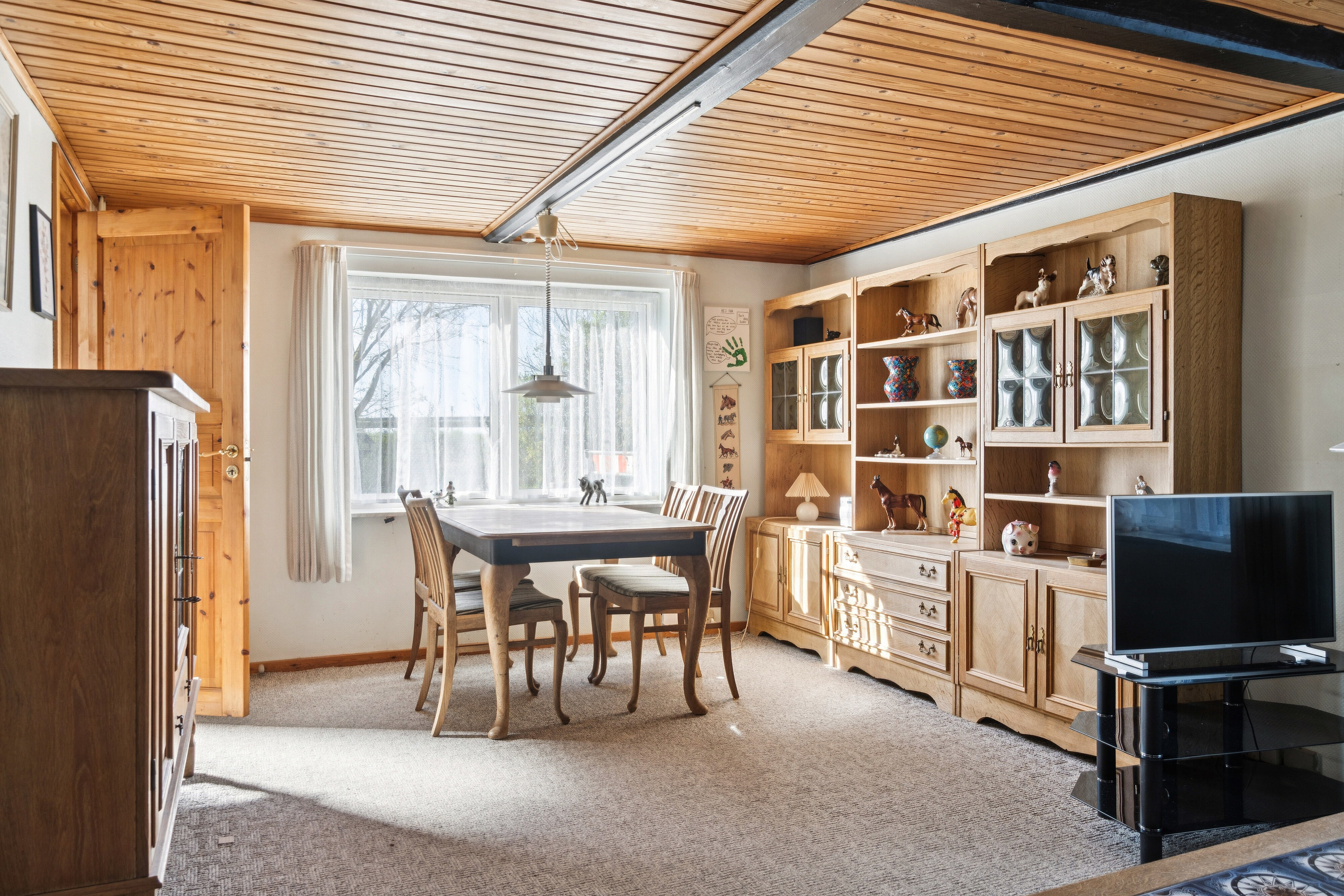 Fremhævet spisestue billede i fuldskærmstilstand. Billede af Lundby Byvej 40, Lundby, 4230 Skælskør