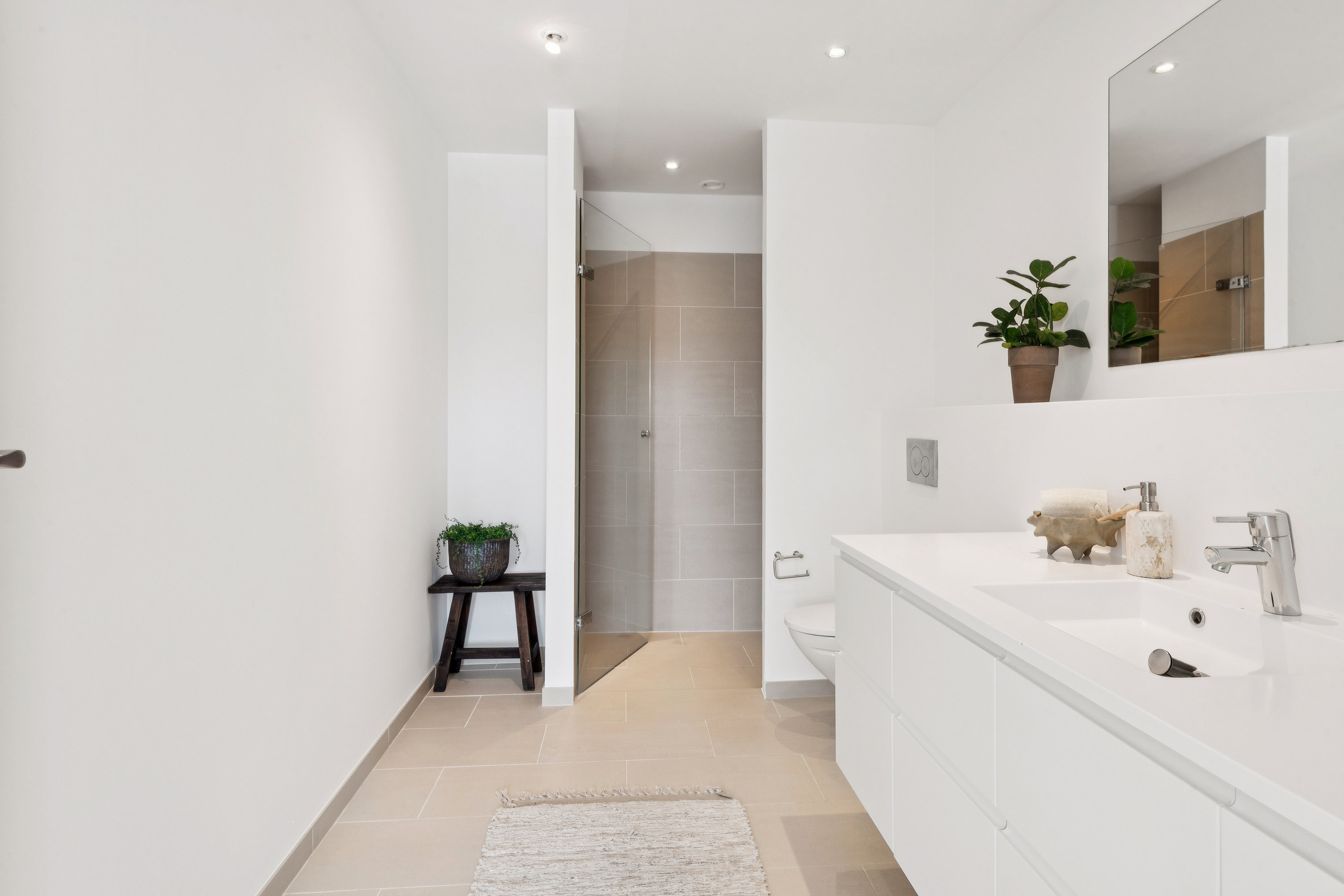 Fremhævet badeværelse billede i fuldskærmstilstand. Billede af Bagsværd Hovedgade 132, 1. 4., 2880 Bagsværd