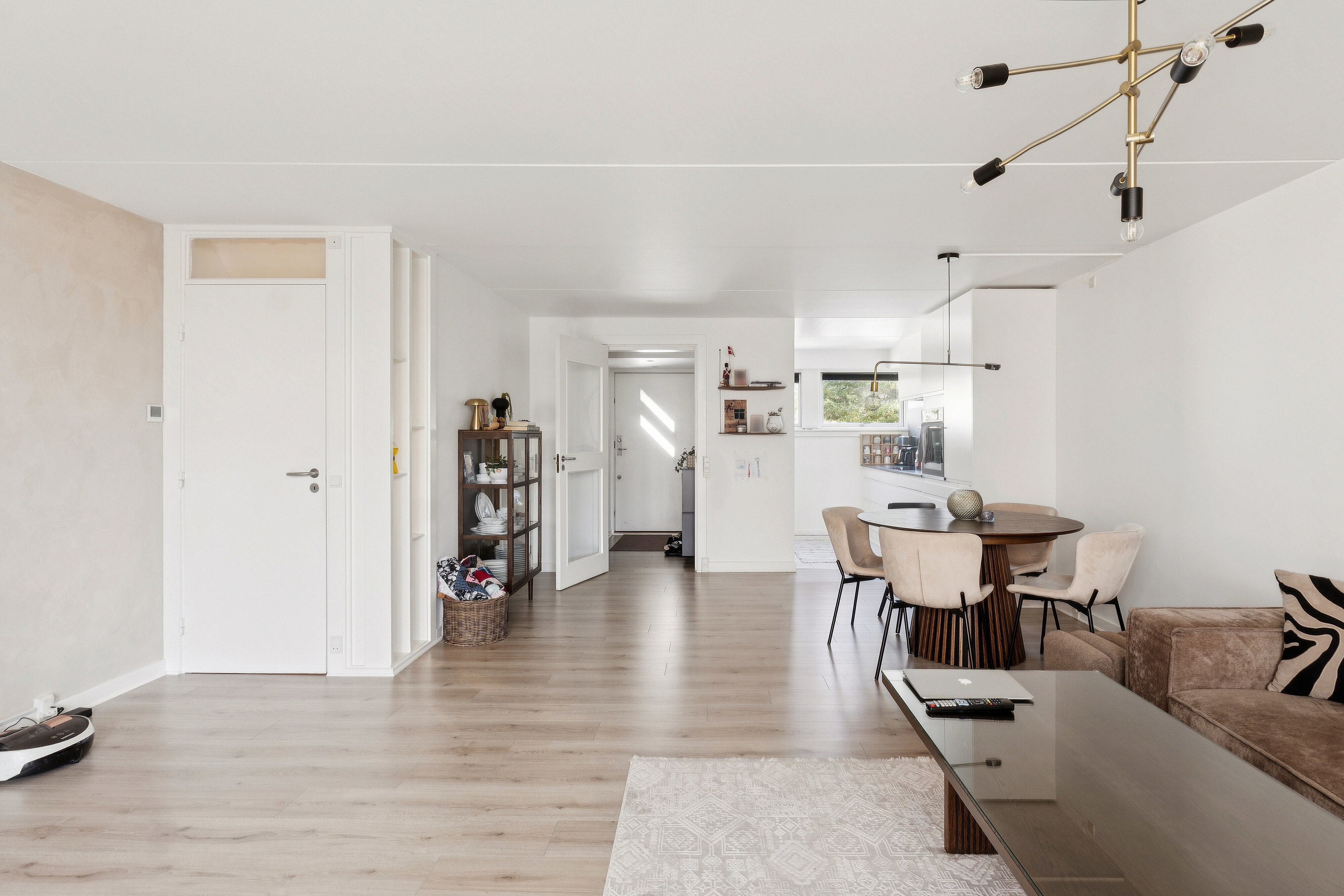 Fremhævet stue billede i fuldskærmstilstand. Billede af Fiskerhusene 15, 2620 Albertslund