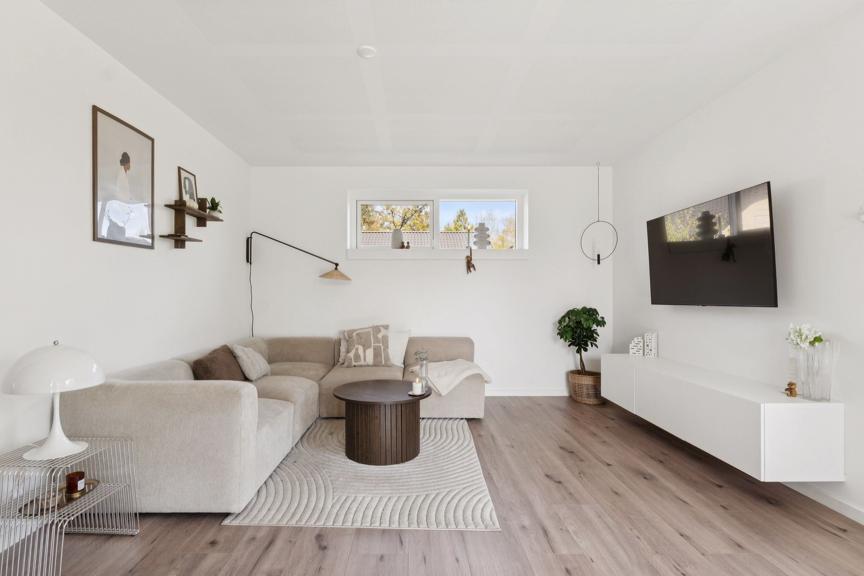 Fremhævet stue billede i fuldskærmstilstand. Billede af Klokkelyngen 8, 7470 Karup J