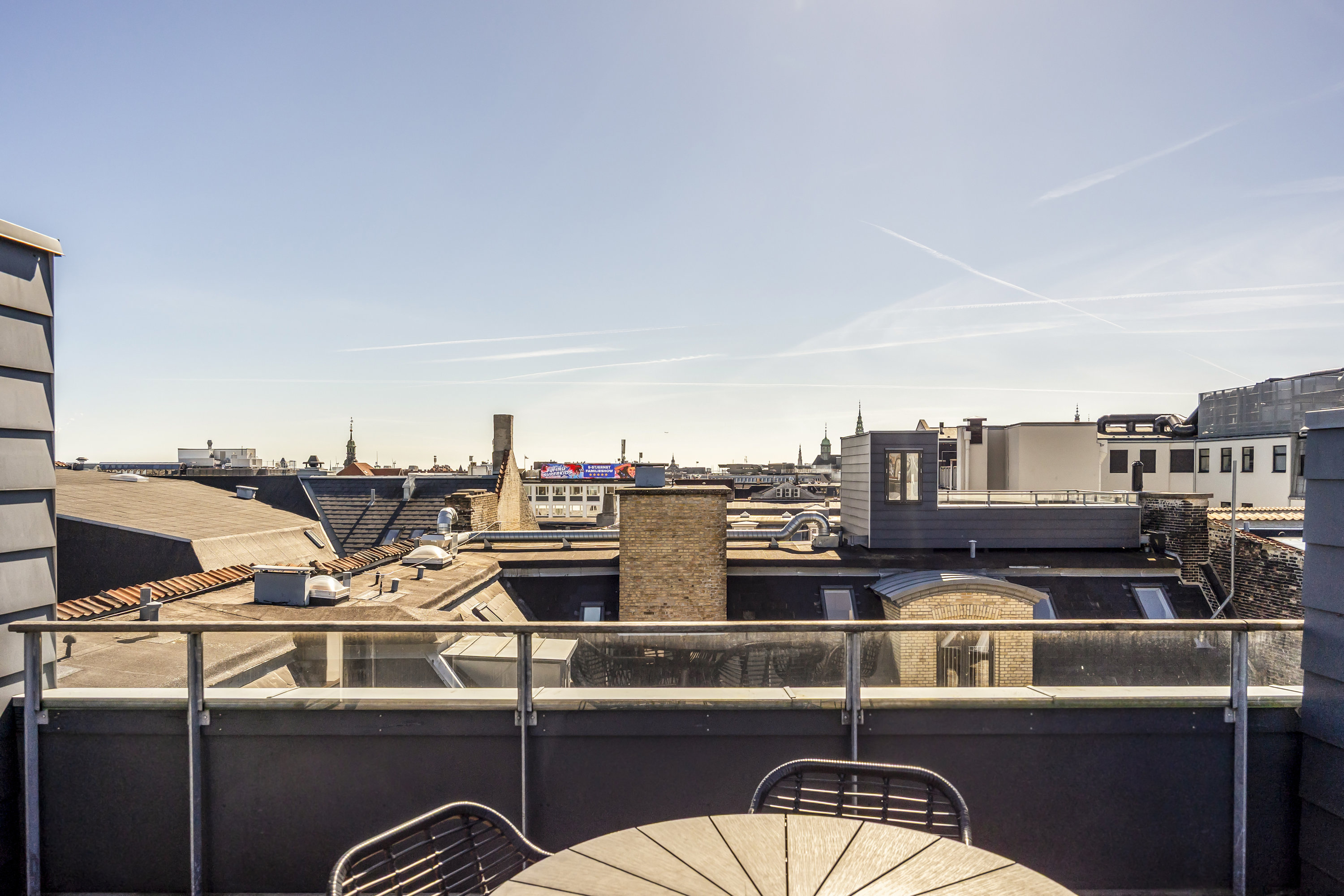 Fremhævet  billede i fuldskærmstilstand. Billede af Linnésgade 22C, 5. th., 1361 København K