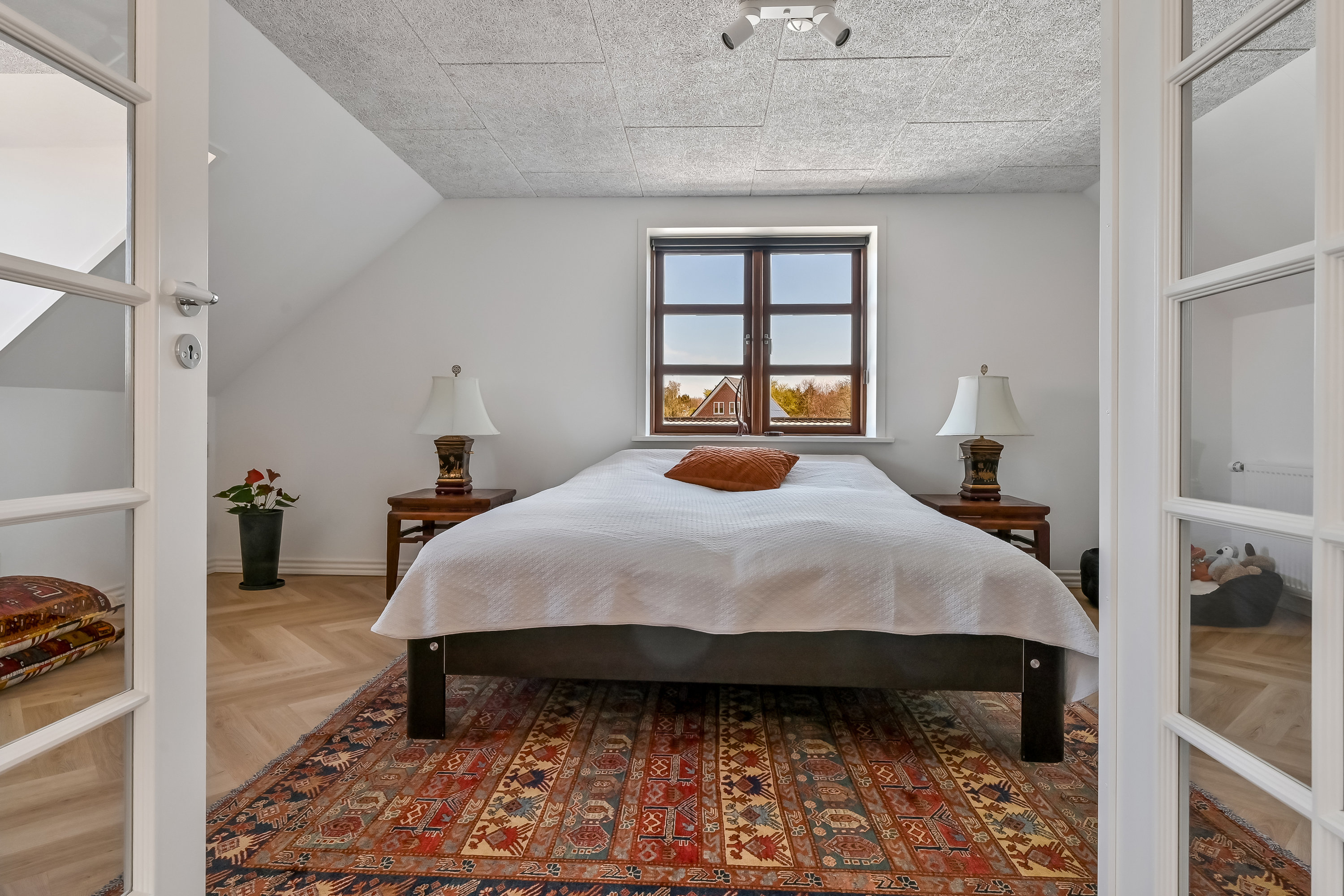 Fremhævet soveværelse billede i fuldskærmstilstand. Billede af Nøddevej 22, 7451 Sunds