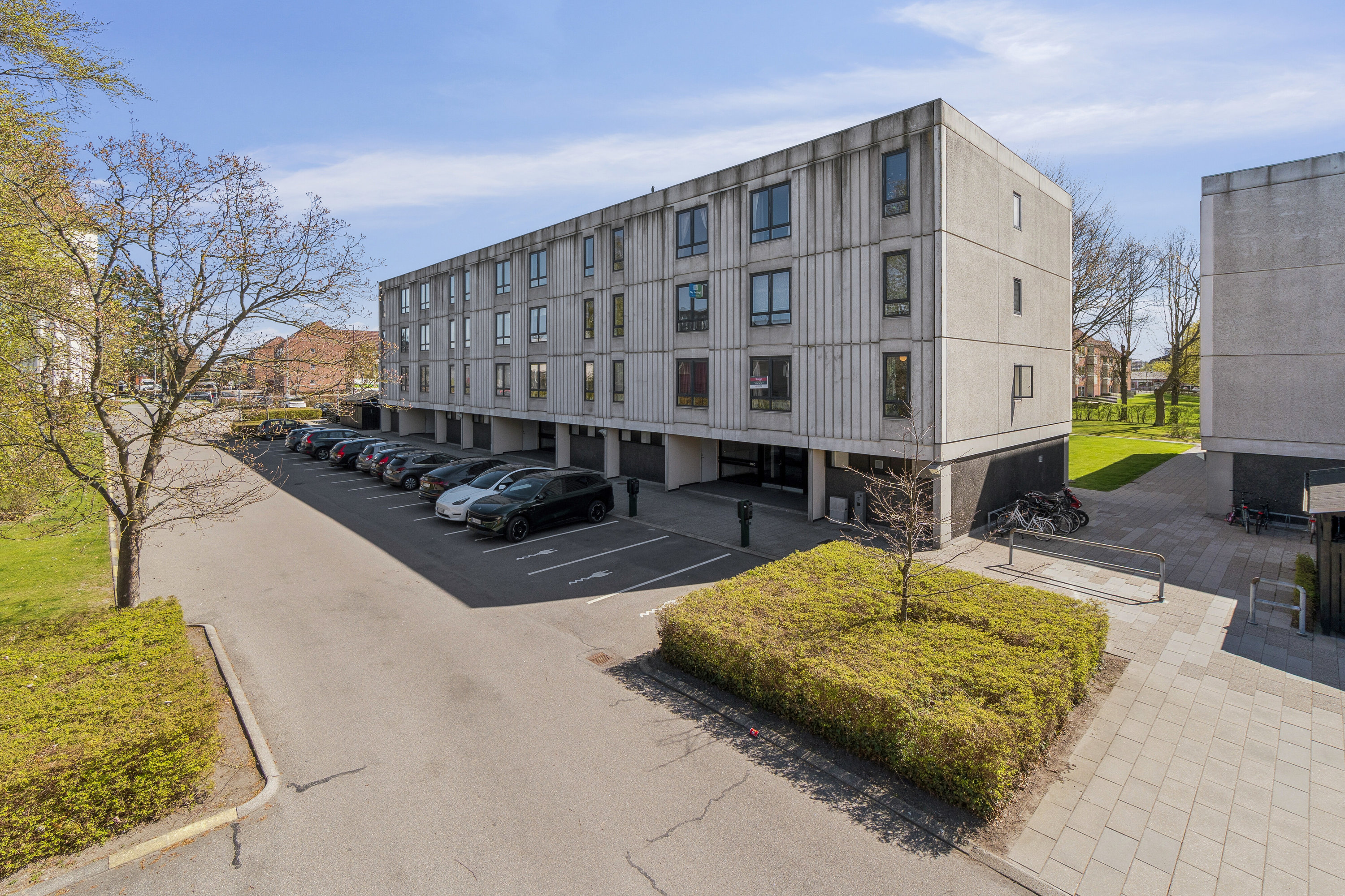Fremhævet facade billede i fuldskærmstilstand. Billede af Tårnvej 89C, 2. 40., 2610 Rødovre
