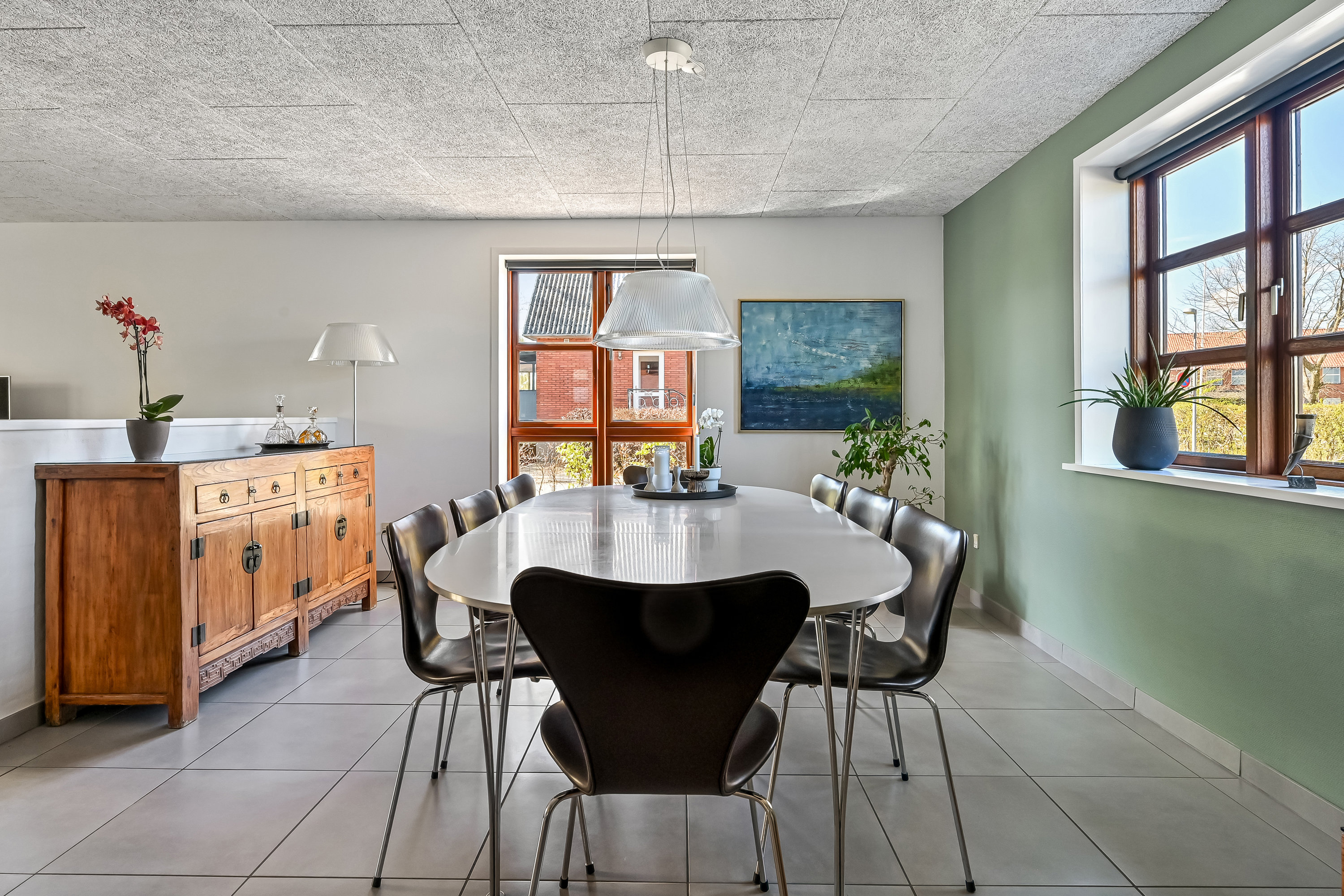 Fremhævet spisestue billede i fuldskærmstilstand. Billede af Nøddevej 22, 7451 Sunds