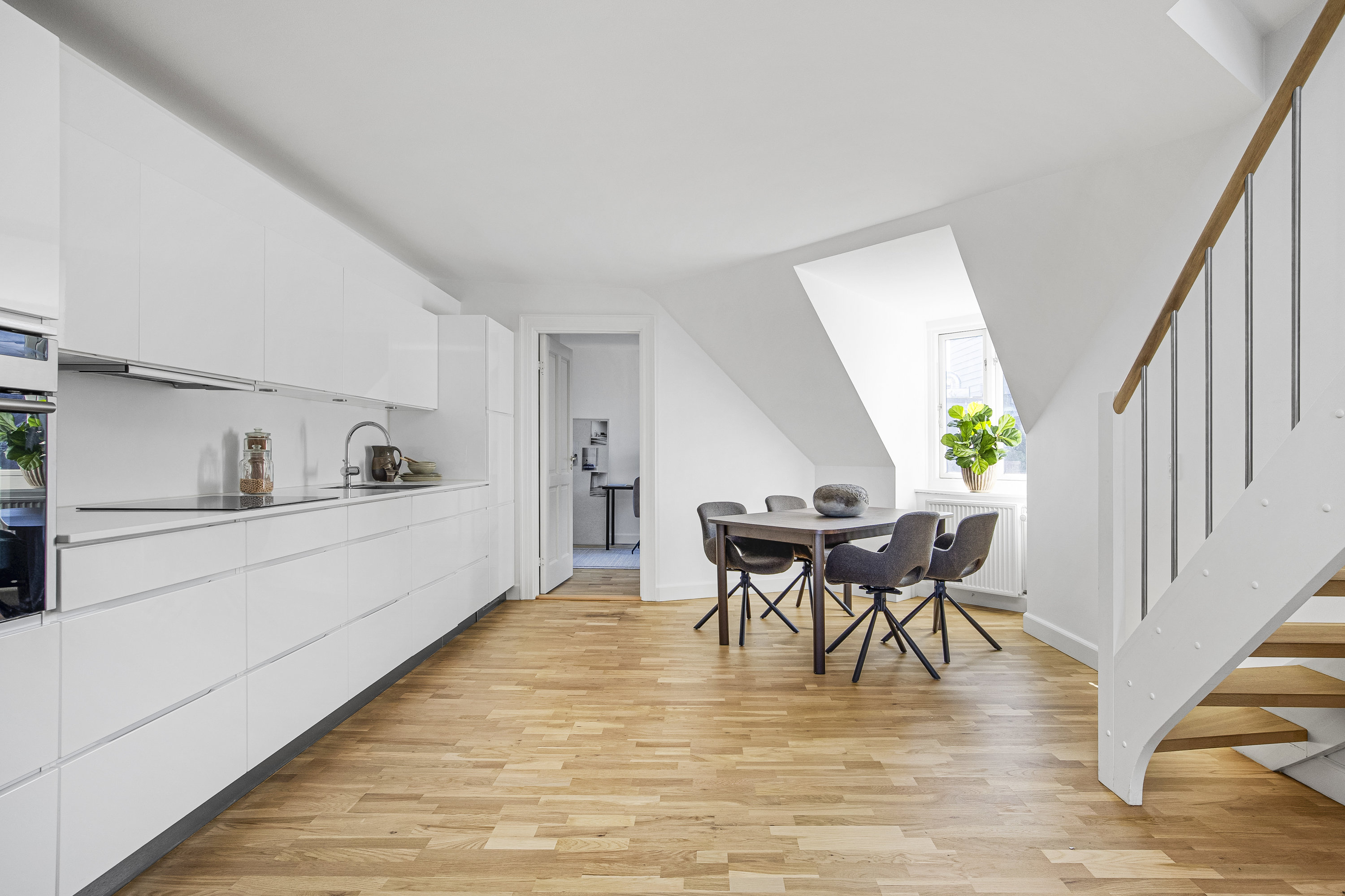 Fremhævet  billede i fuldskærmstilstand. Billede af Linnésgade 22C, 5. th., 1361 København K